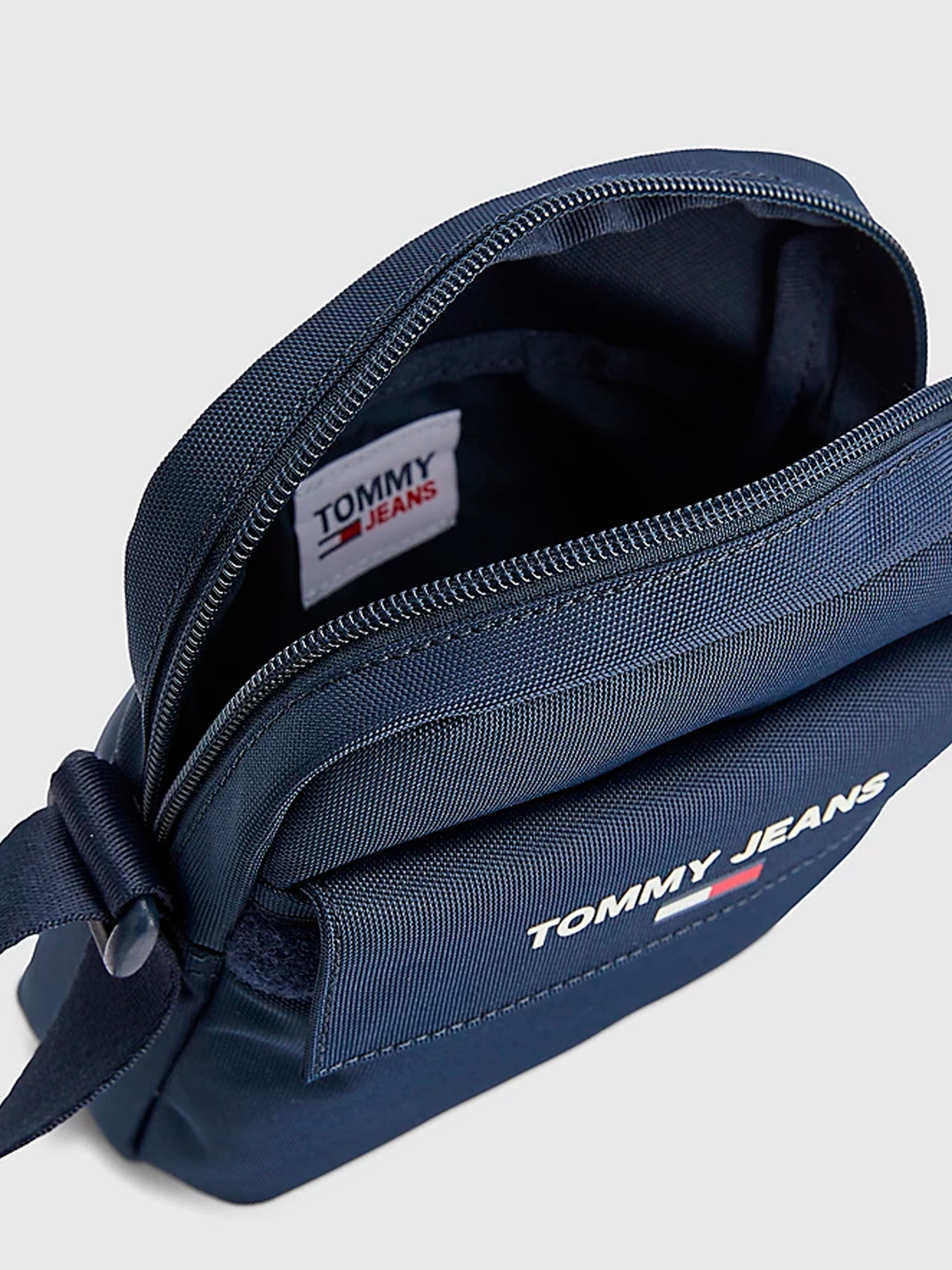 Сумки Tommy Hilfiger модель AM0AM09714-C87 Фото