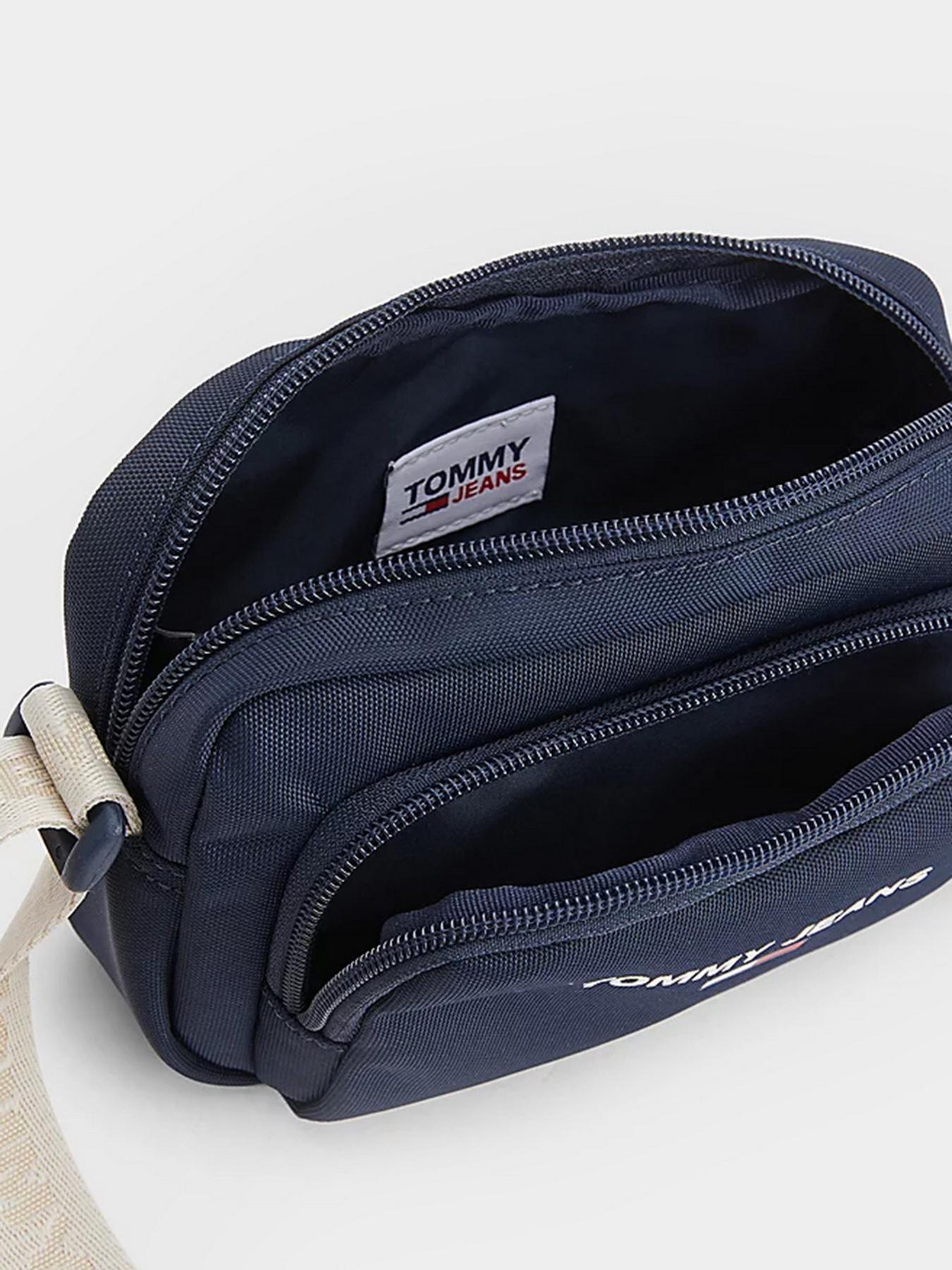 Сумки Tommy Hilfiger модель AW0AW11828-C87 Фото