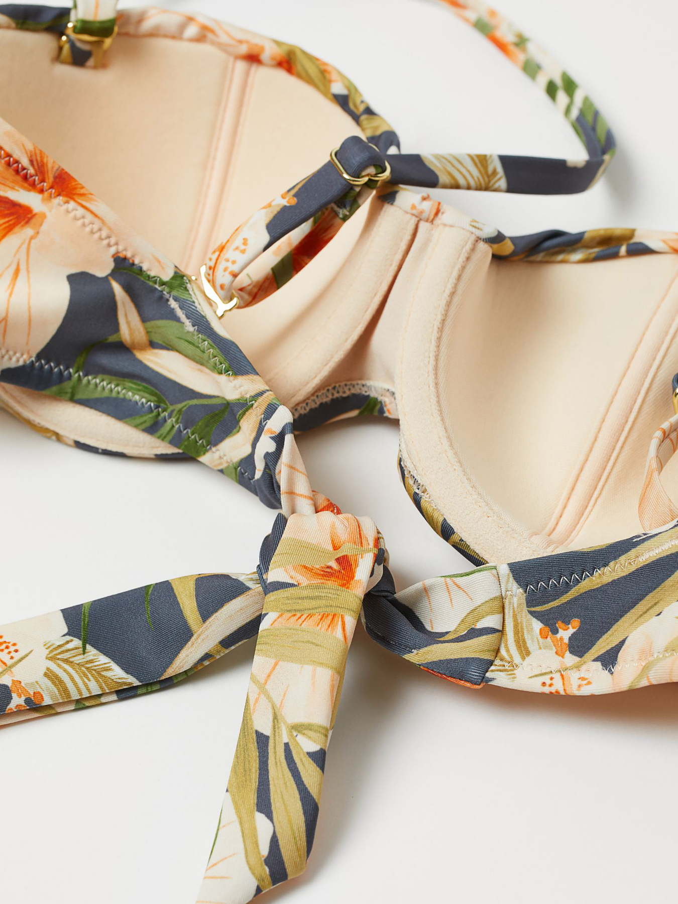 Верхняя часть купальника H&M модель 64245 Фото