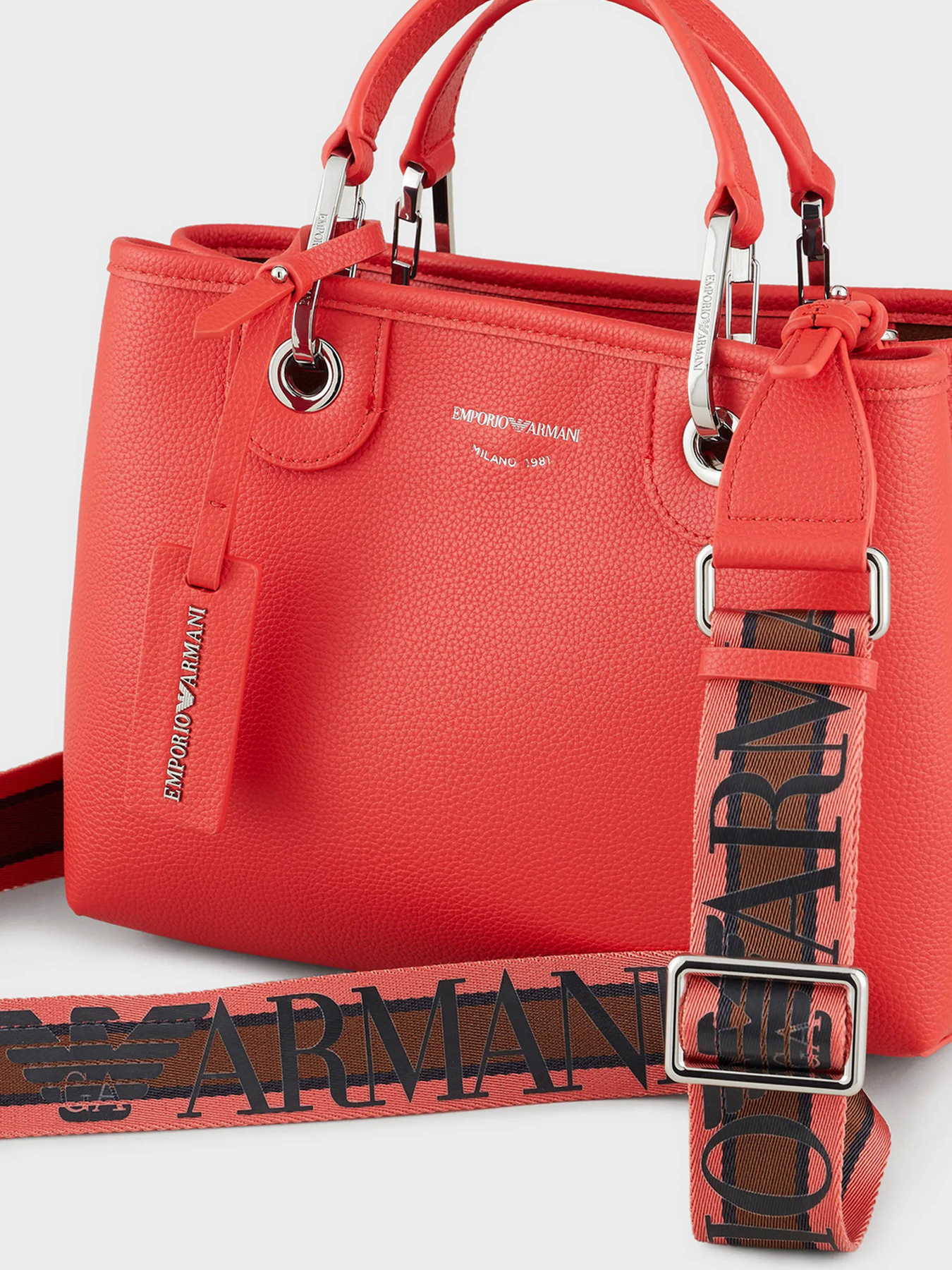 Сумки Emporio Armani модель Y3D166-YFO5E-87795 Фото