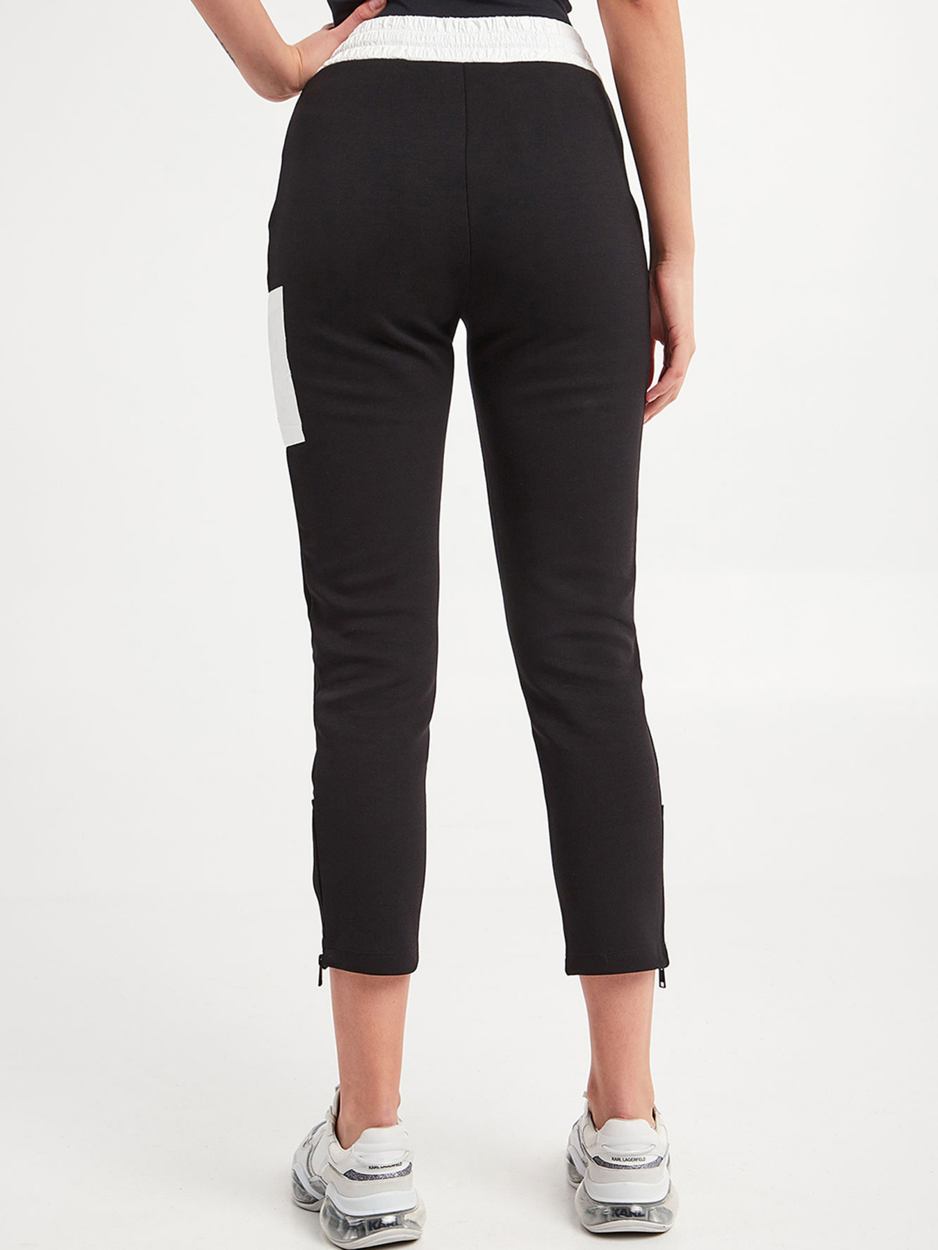 Брюки Armani Exchange модель 3LYP76-YJU1Z-1200 Фото