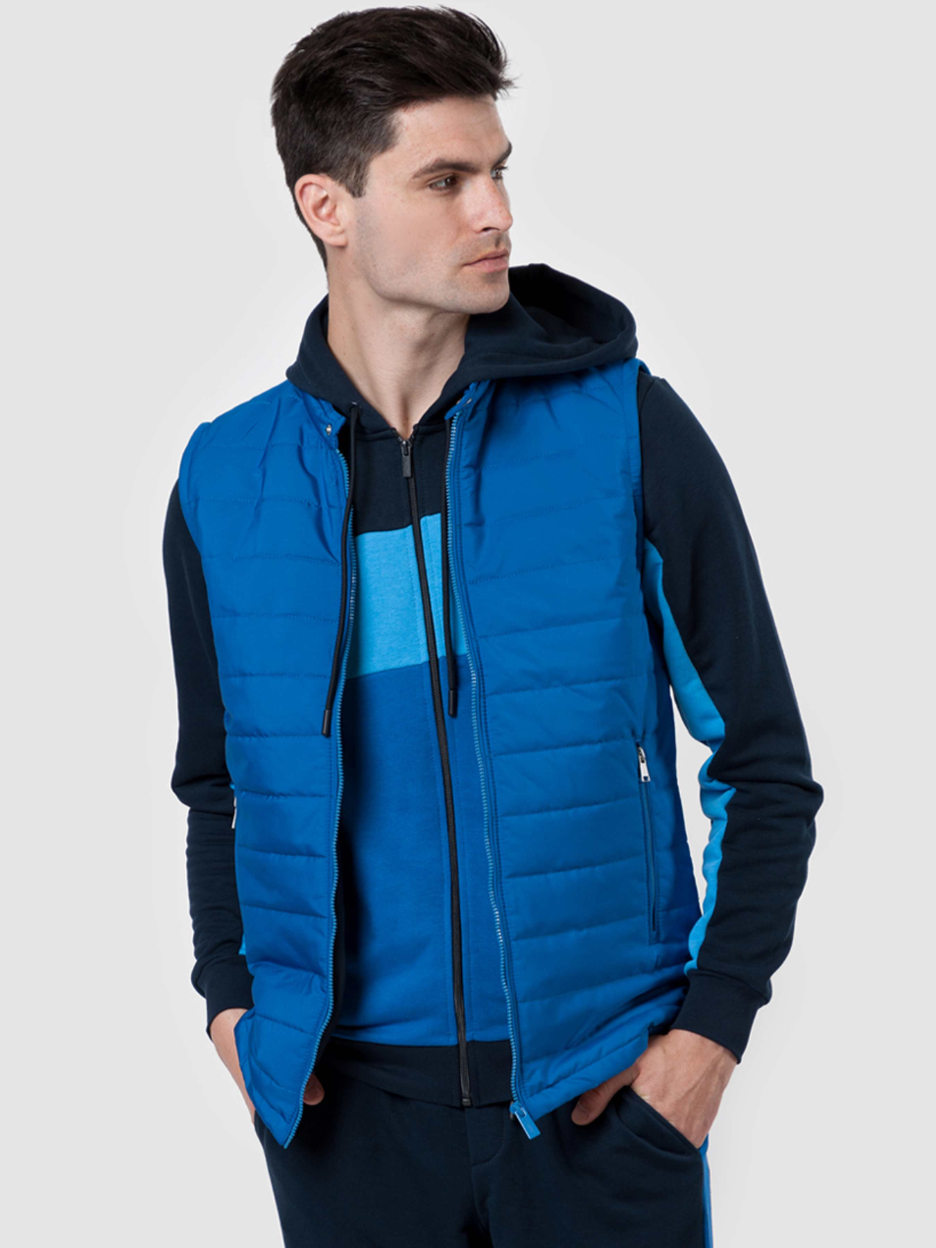 Утеплений жилет Arber модель AL08.12.11 Фото