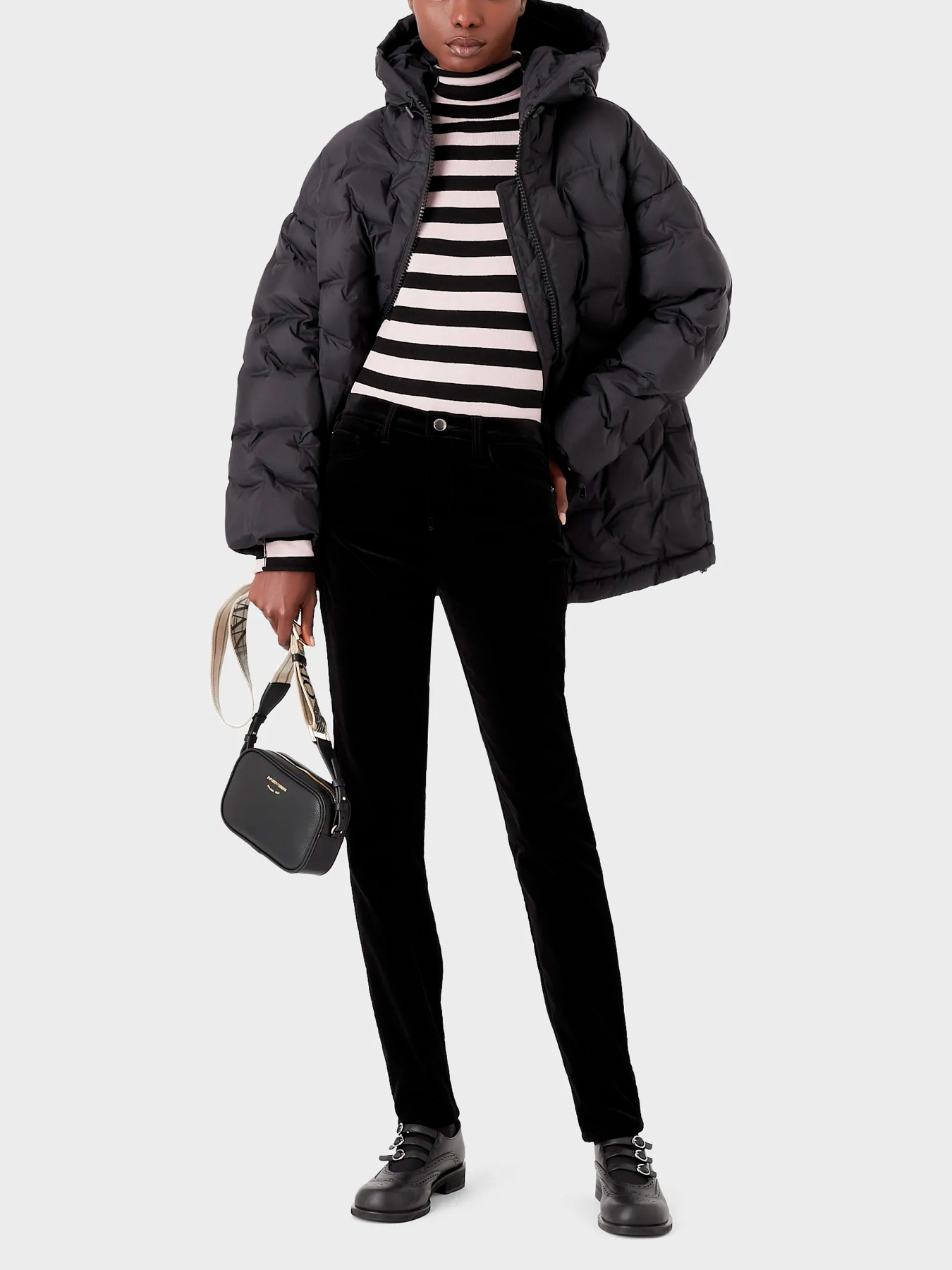Куртки и дубленки Emporio Armani модель 6L2B87-2NIUZ-0999 Фото