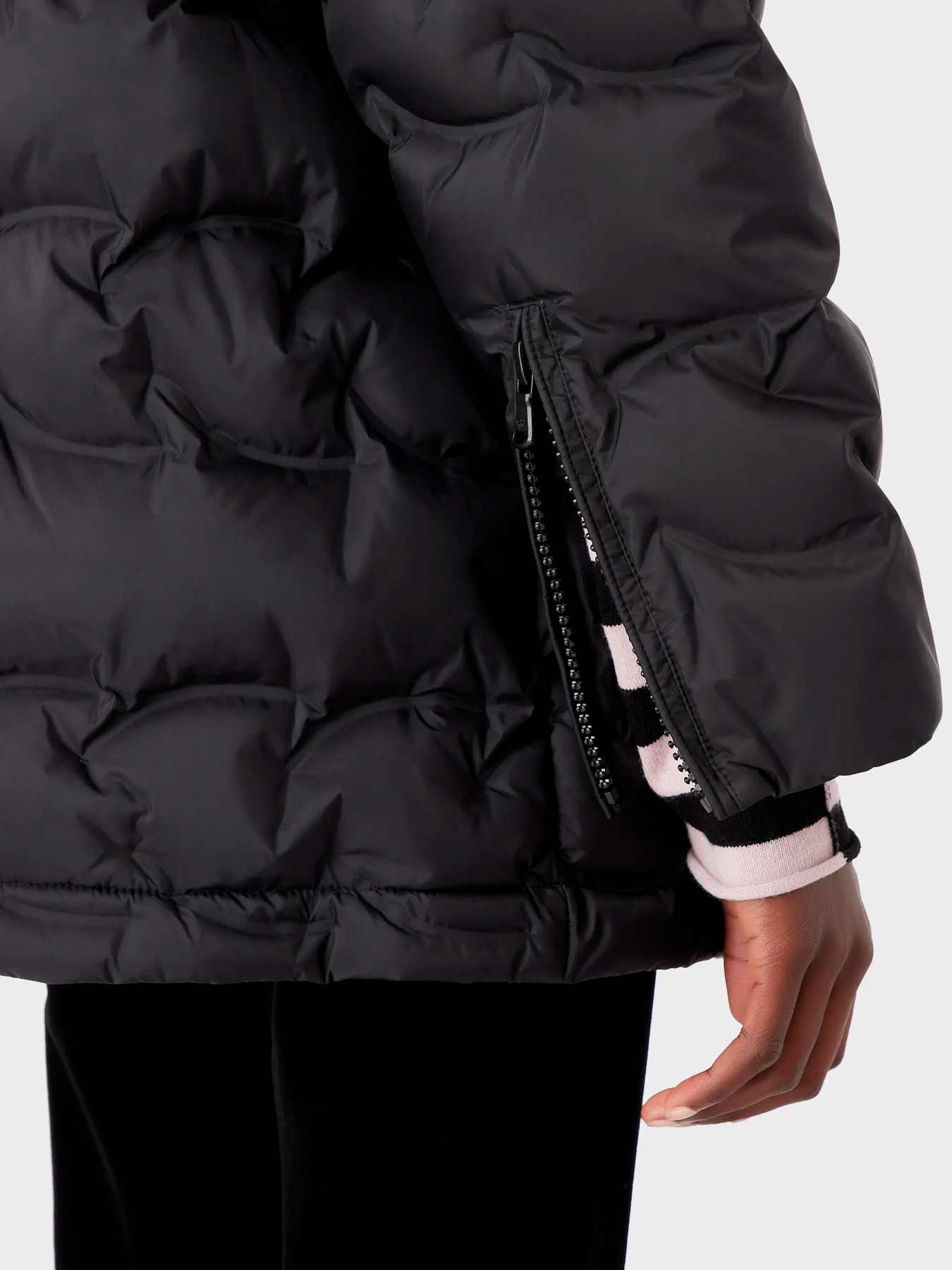 Куртки и дубленки Emporio Armani модель 6L2B87-2NIUZ-0999 Фото
