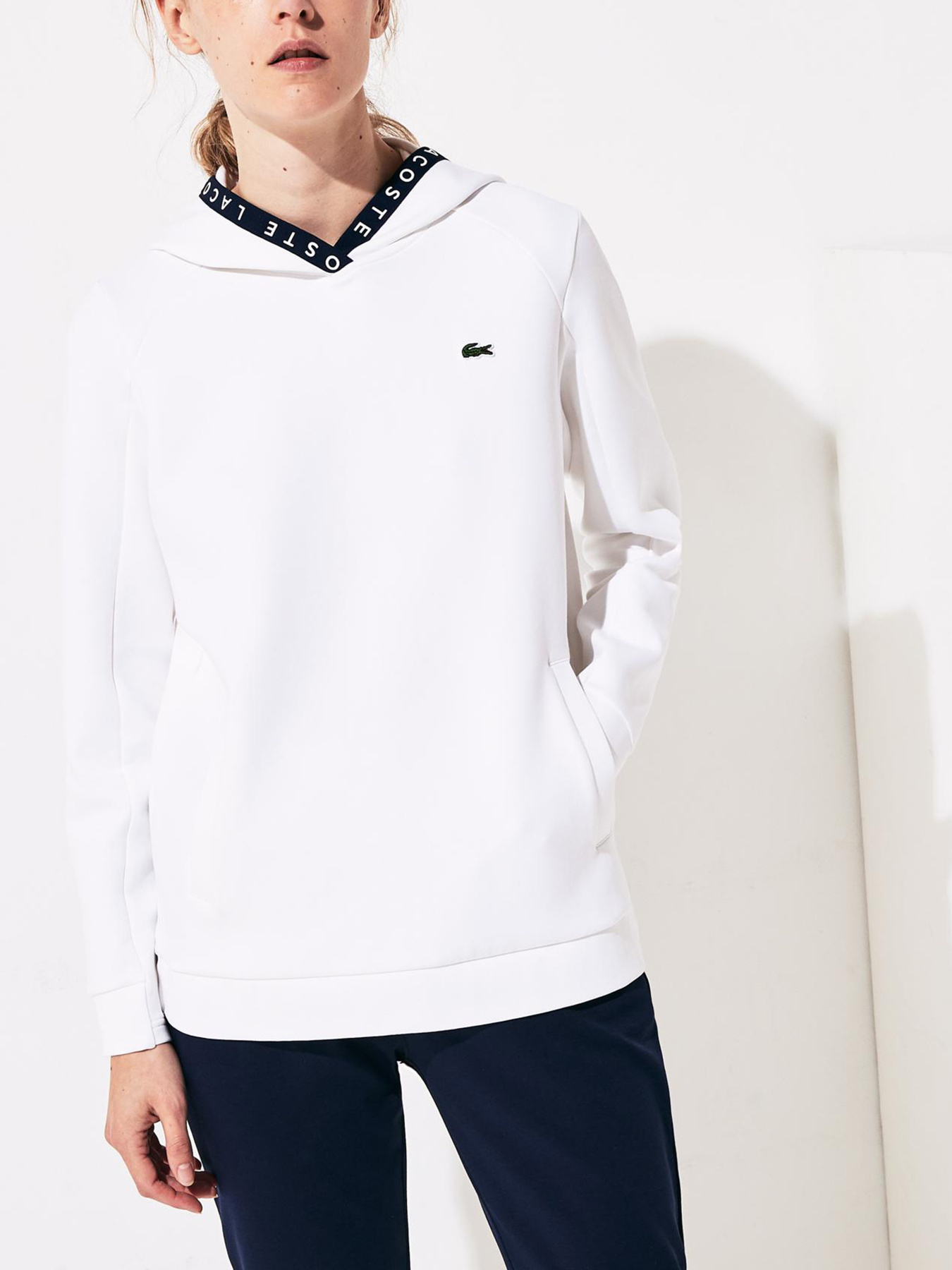 Худи и свитшоты Lacoste модель SF5192.DU9 Фото