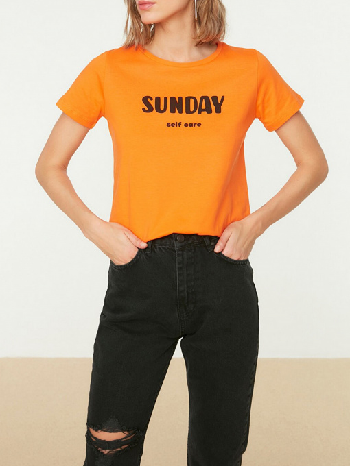 Футболки и поло Trendyol модель TWOSS22TS1379/Turuncu Фото