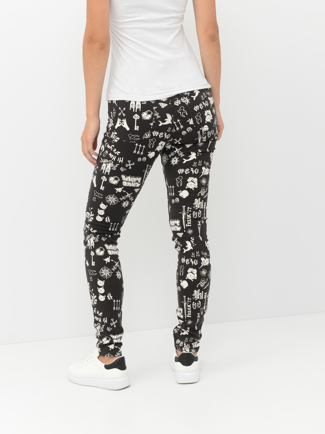 Зауженные джинсы Monki модель 42901 Зауженные джинсы Monki модель 42901 Фото