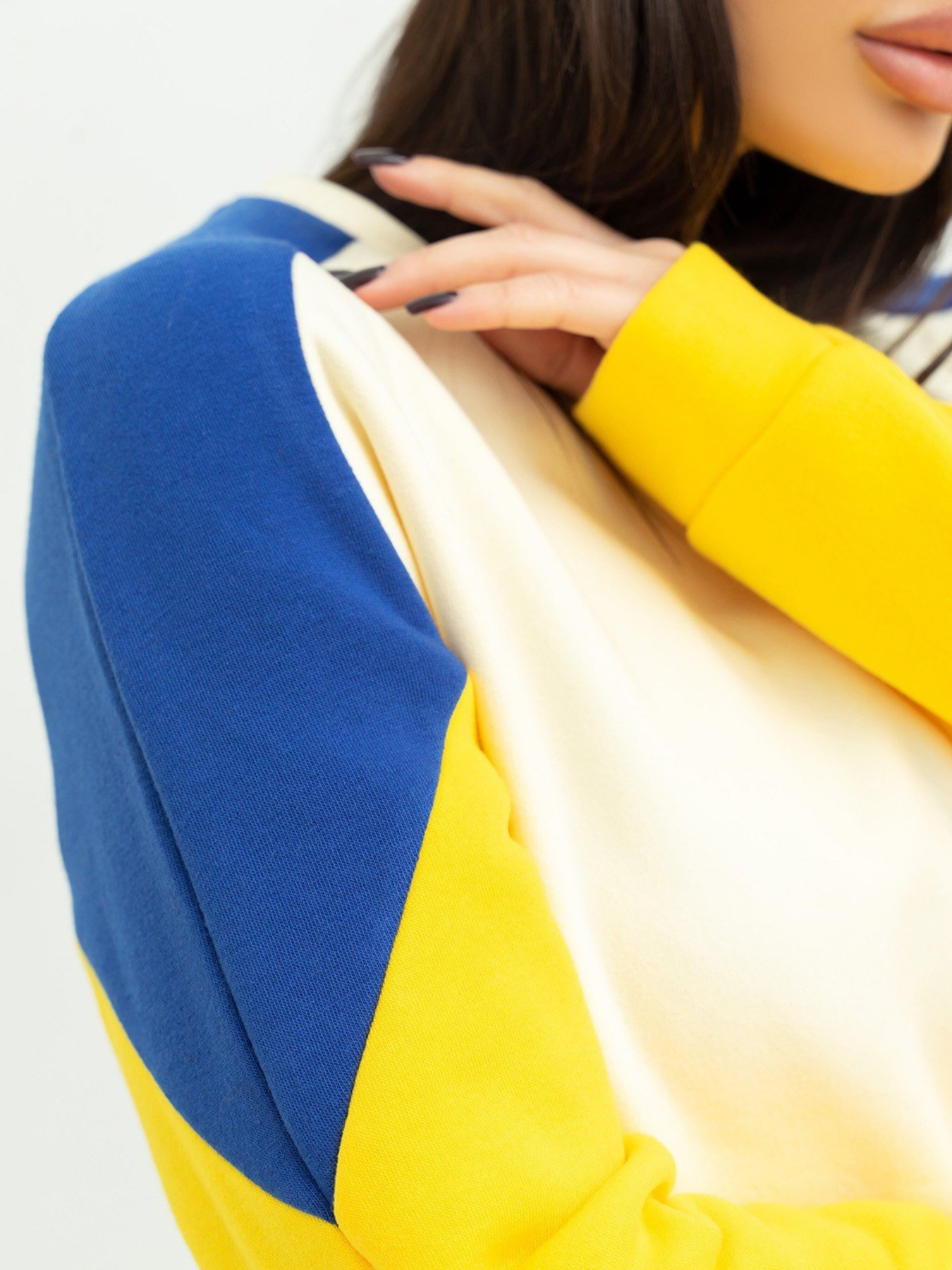 Свитшот ISSA Plus модель 13616_milky Фото