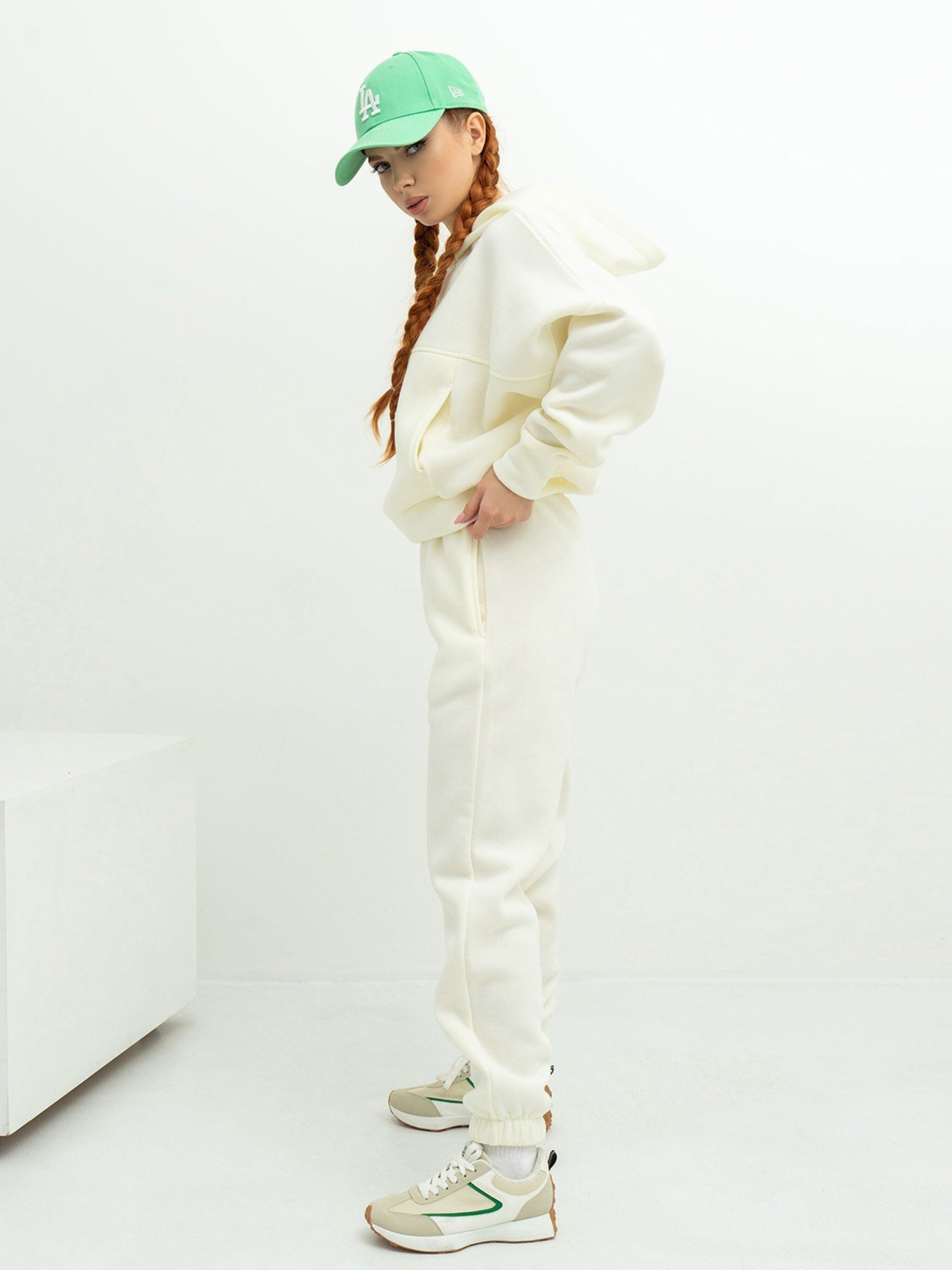 Спортивный костюм ISSA Plus модель 13627_milky Фото