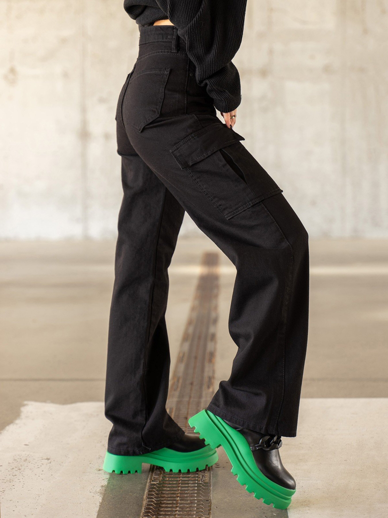 Бойфренди ISSA Plus модель WN20-360_black Бойфренди ISSA Plus модель WN20-360_black Фото