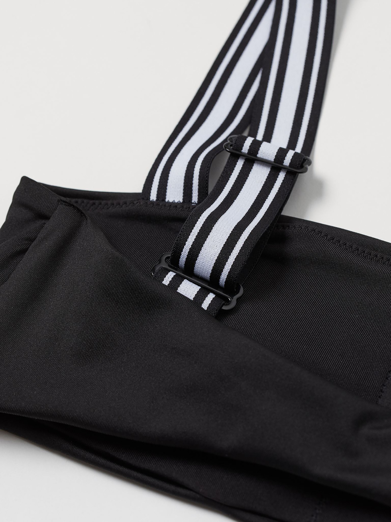 Верхняя часть купальника H&M модель 50596 Фото