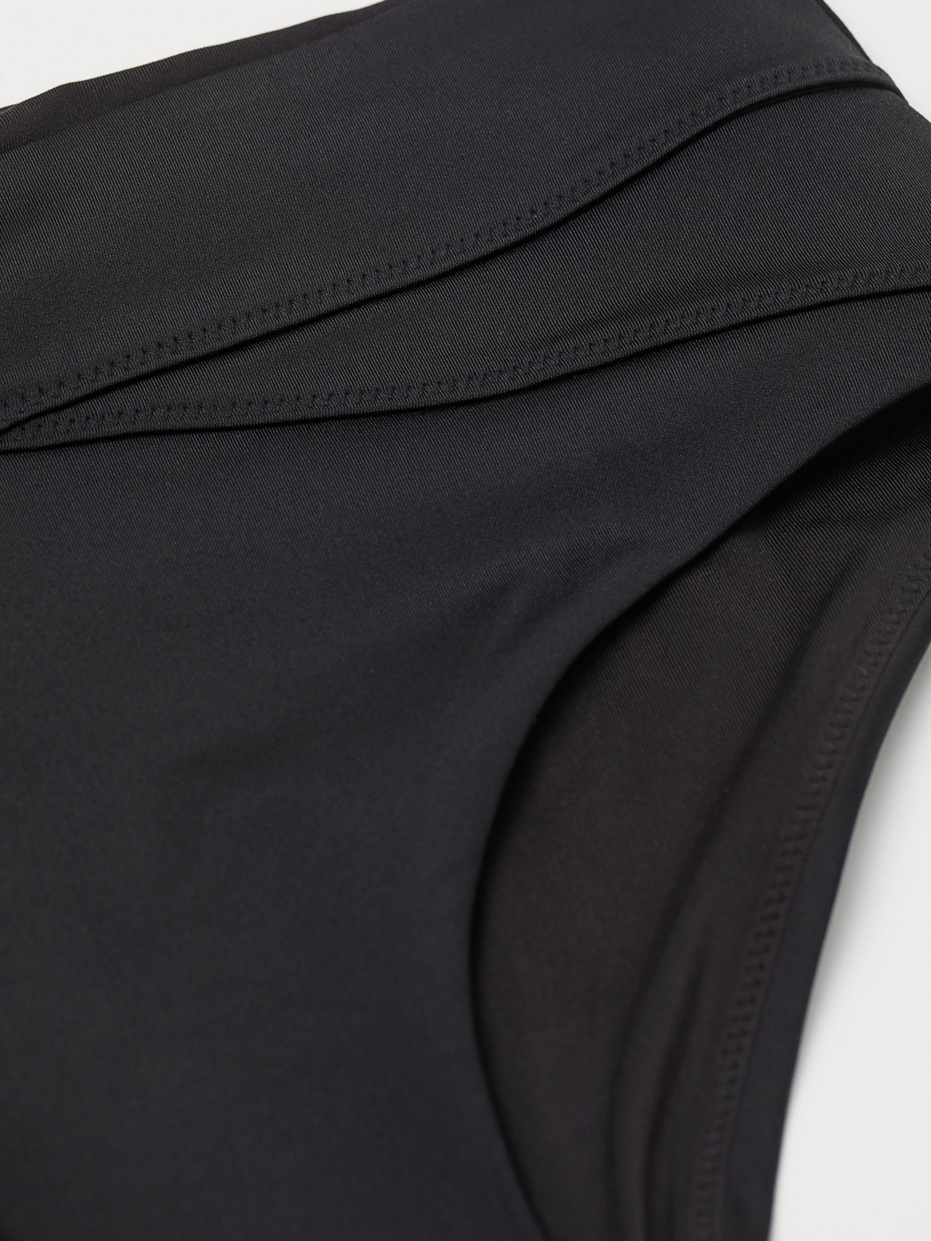 Нижняя часть купальника H&M модель 48631 Фото