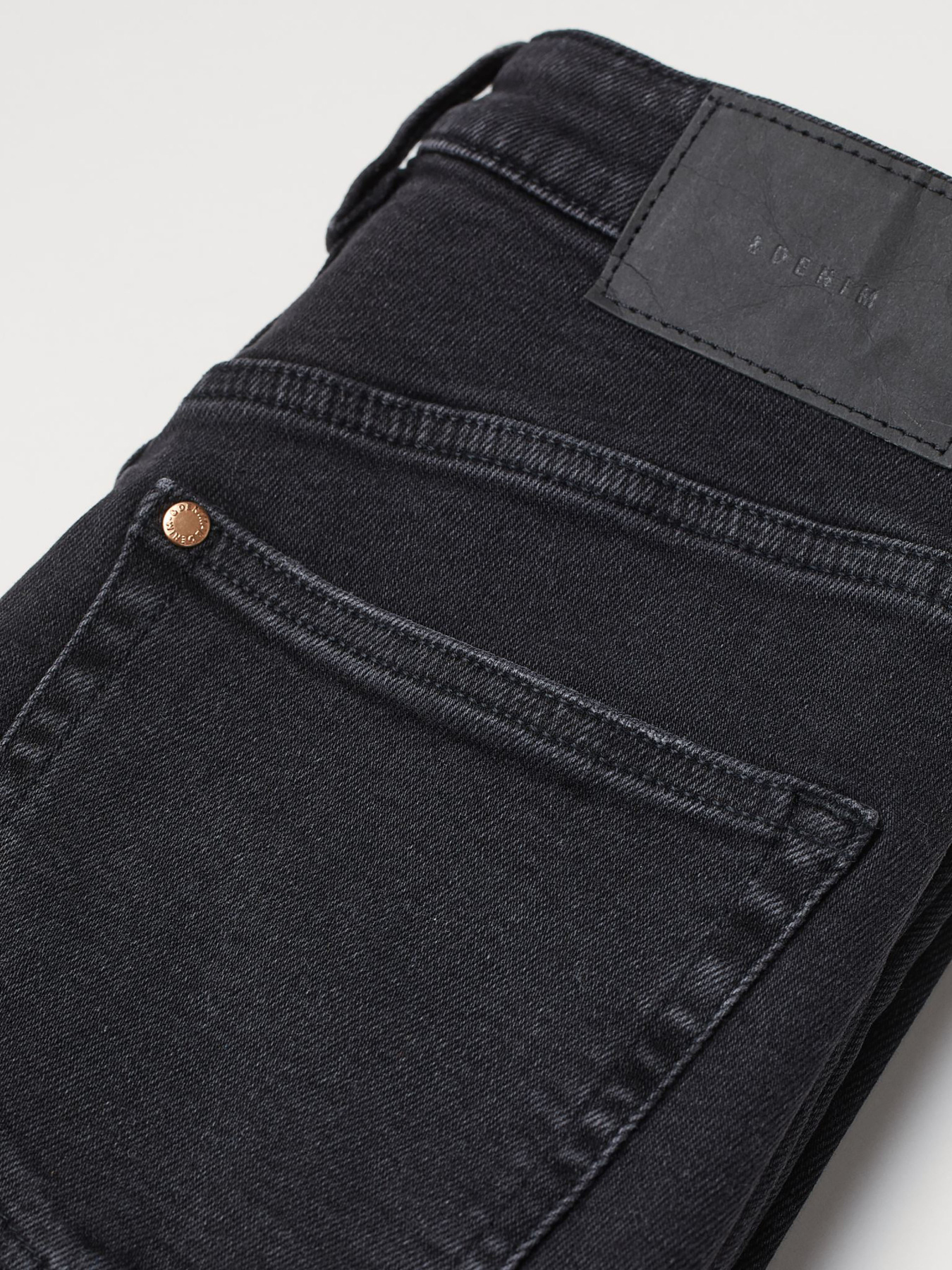 Зауженные джинсы H&M модель 60795 Фото