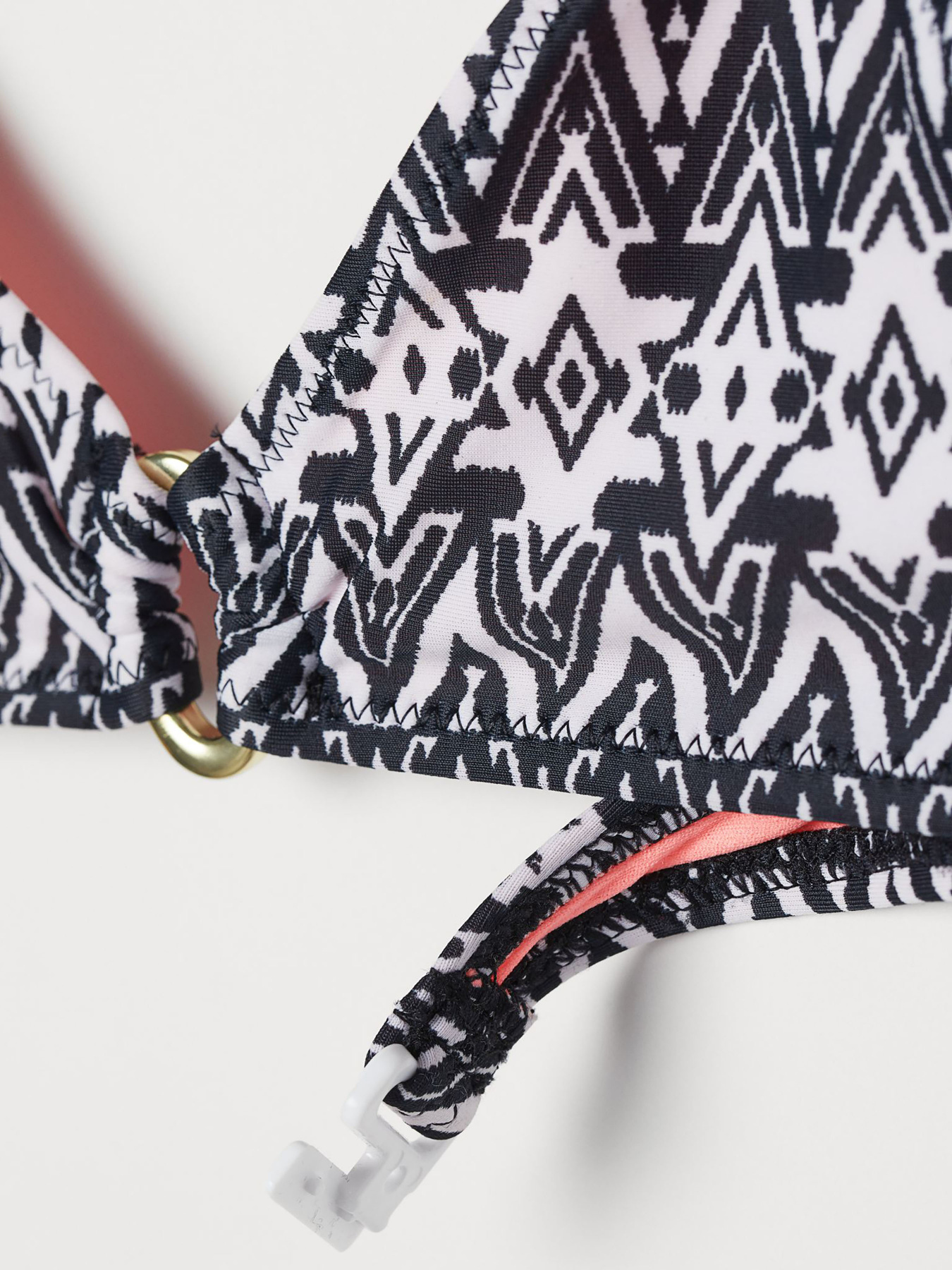 Верх купальника H&M модель 51356 Верх купальника H&M модель 51356 Фото