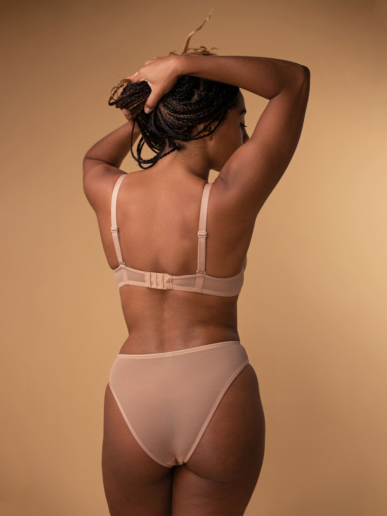 Бюстгальтер Brabrabra модель SLZ23601102_nud Фото