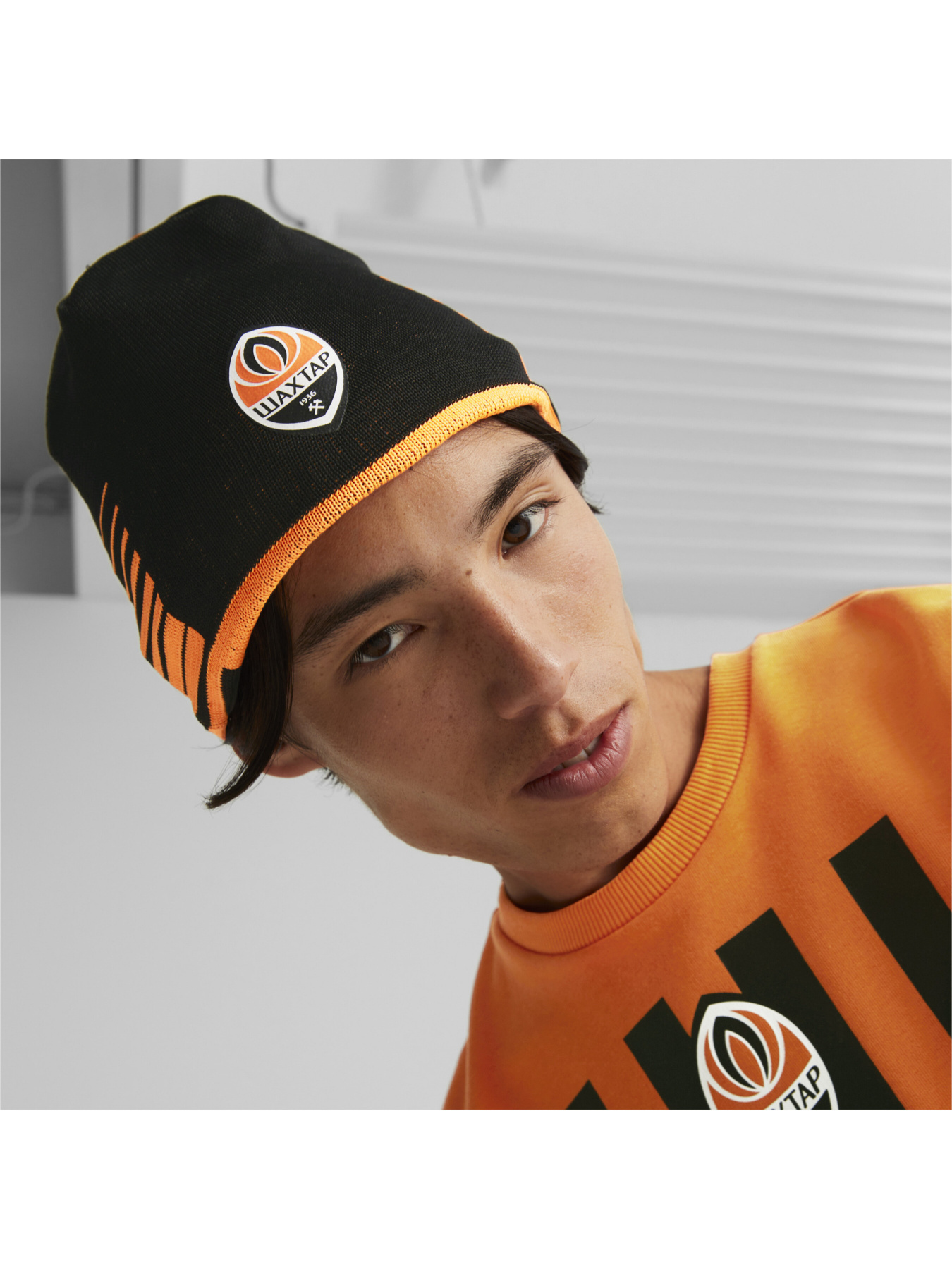 Шапка PUMA Fcsd Reversible Beanie модель 023565 Фото