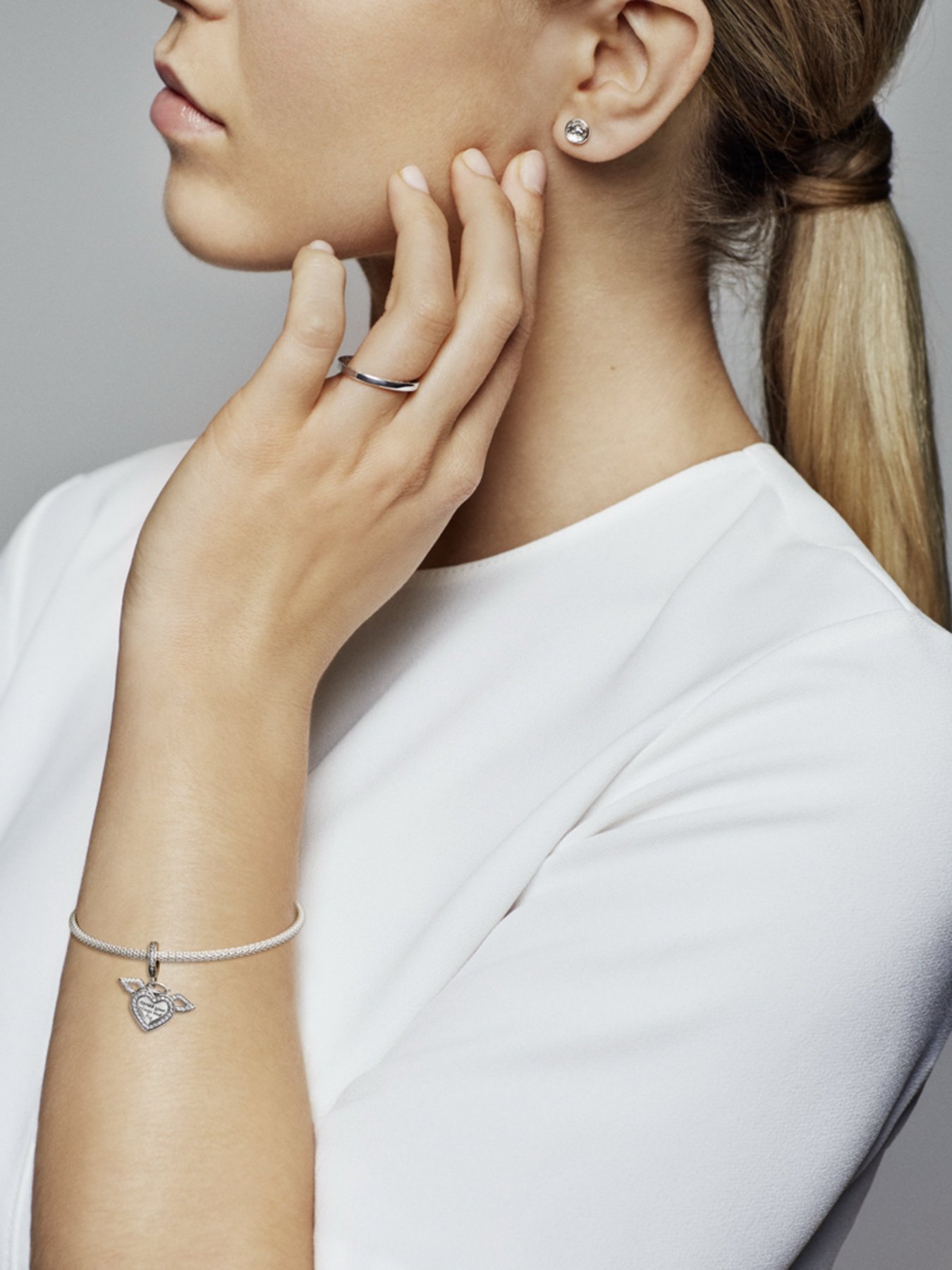 Класичні PANDORA Moments Модель 798485C01 Фото