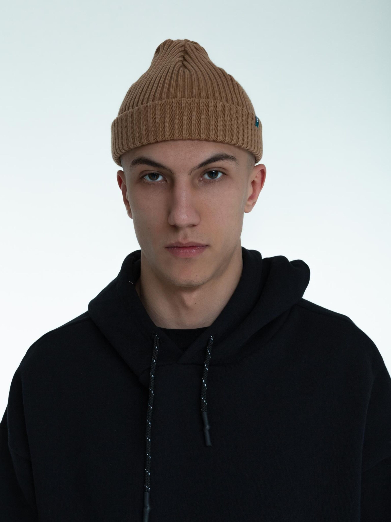 Шапка Bezlad модель beaniehatbeigesix Фото