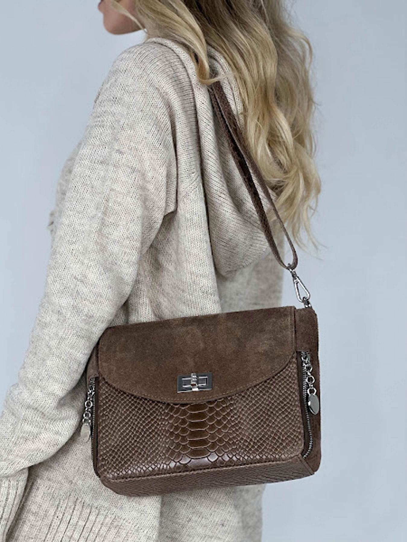 Кросс-боди Bella Bertucci модель 6255-104-48 Кросс-боди Bella Bertucci модель 6255-104-48 Фото