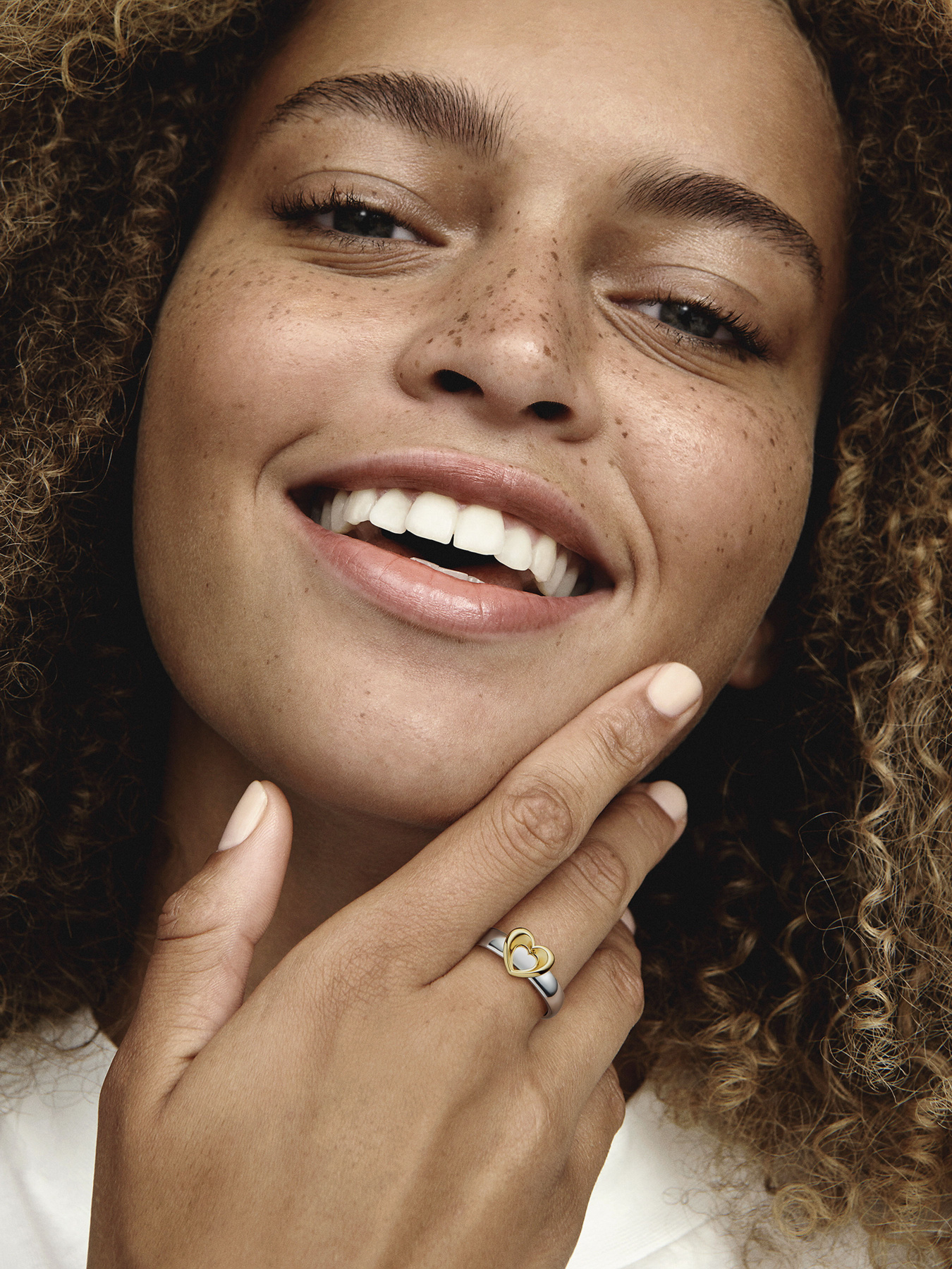 Каблучки PANDORA модель 162504C00 Фото