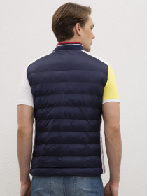 Жилет з утеплювачем US Polo модель G081SZ010.000.963780.VR033 Фото