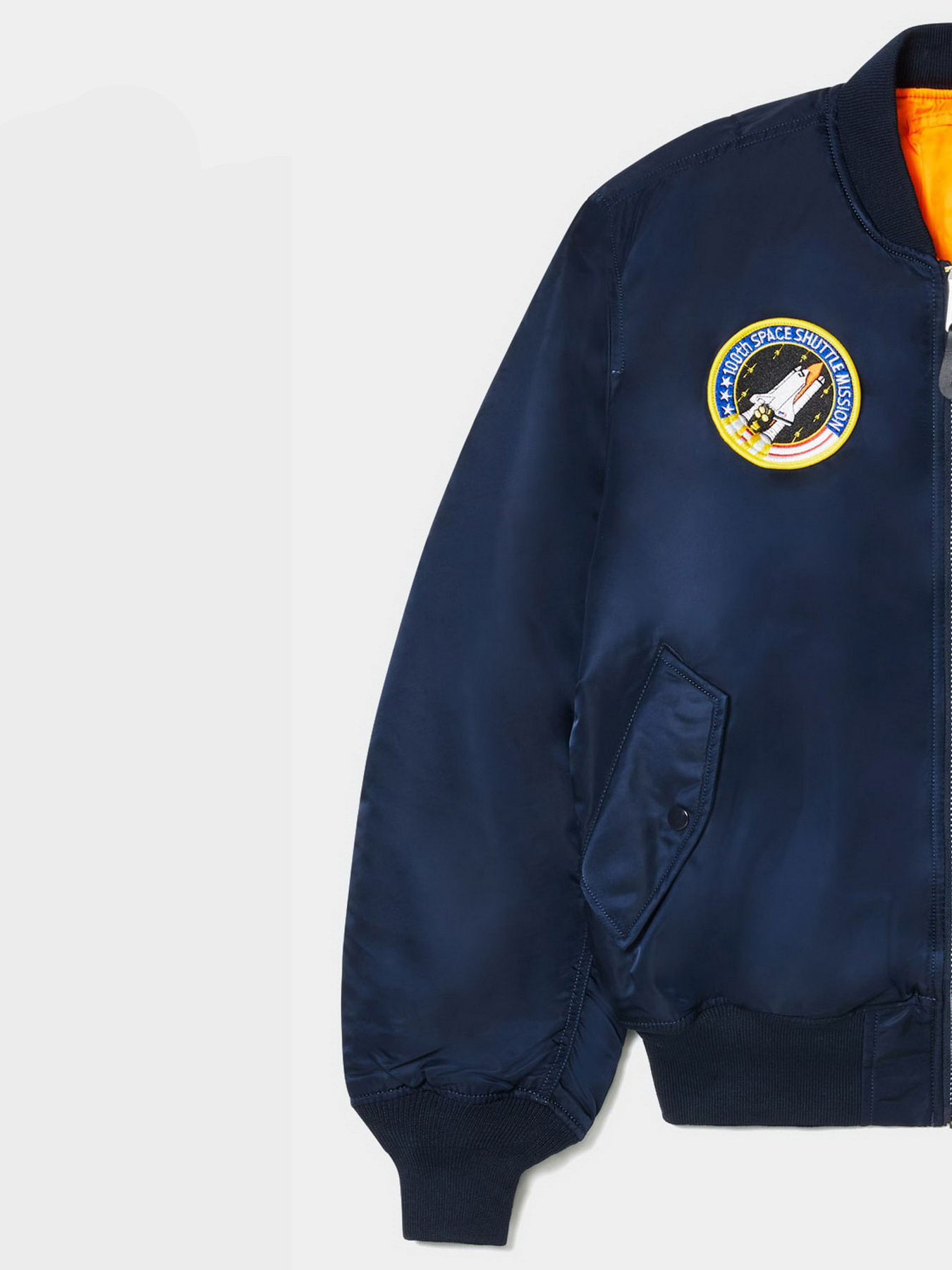 Куртки и дубленки Alpha Industries модель MJM21093C1_410 Фото