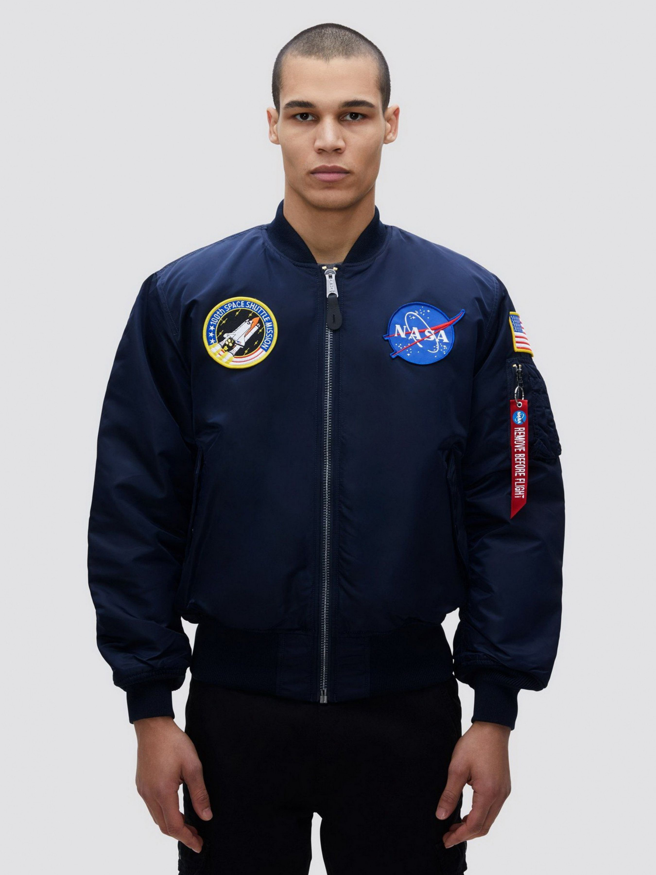 Куртки и дубленки Alpha Industries модель MJM21093C1_410 Фото