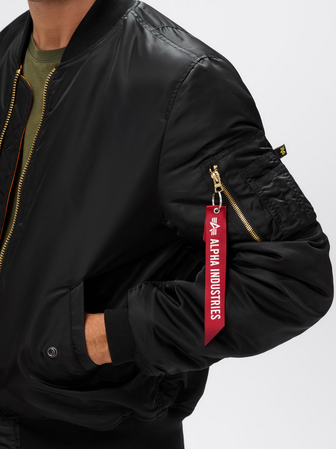 Куртки и дубленки Alpha Industries модель MJM44530C1_001 Фото