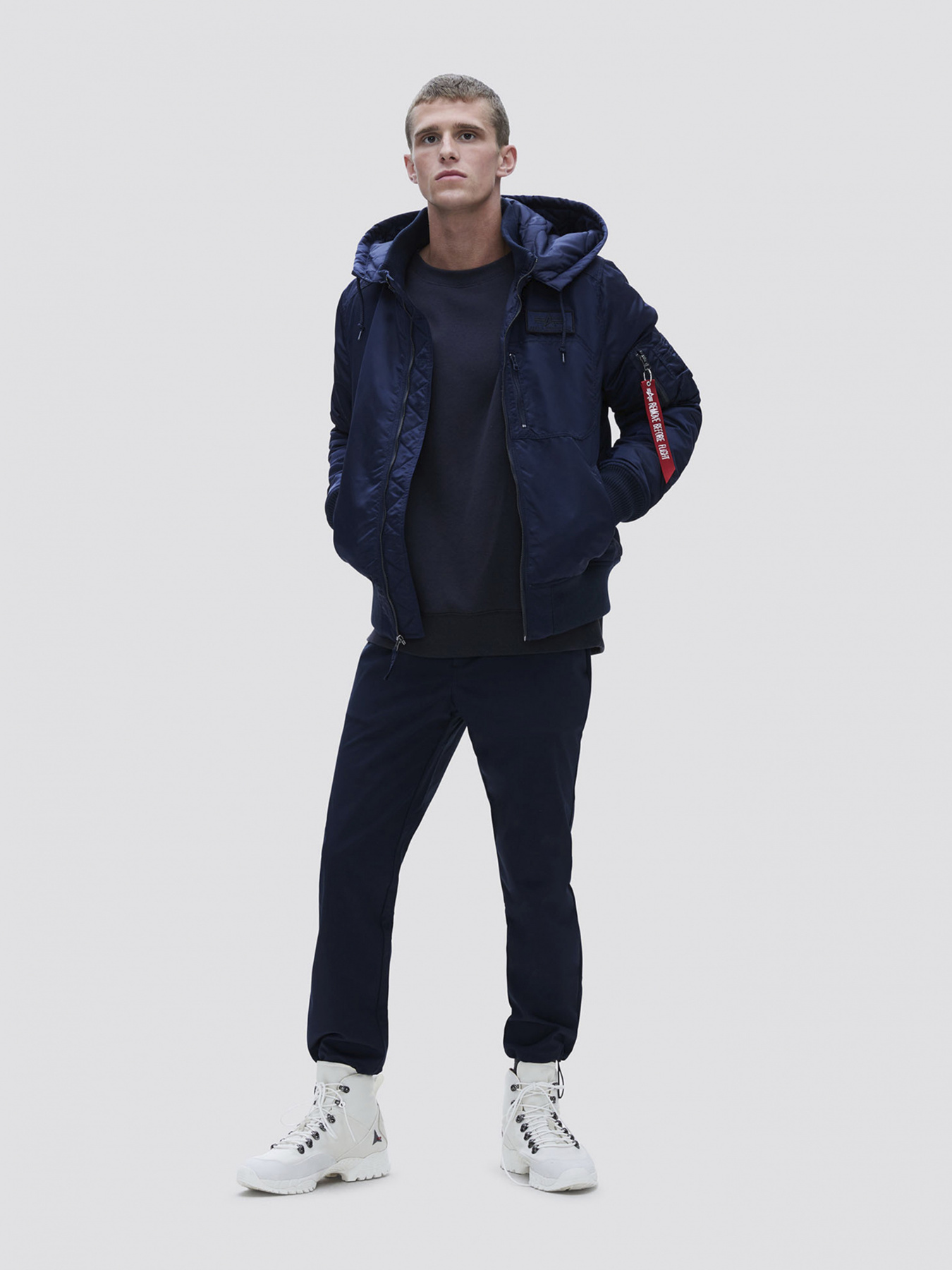 Куртки и дубленки Alpha Industries модель MJM49501C1_410 Фото