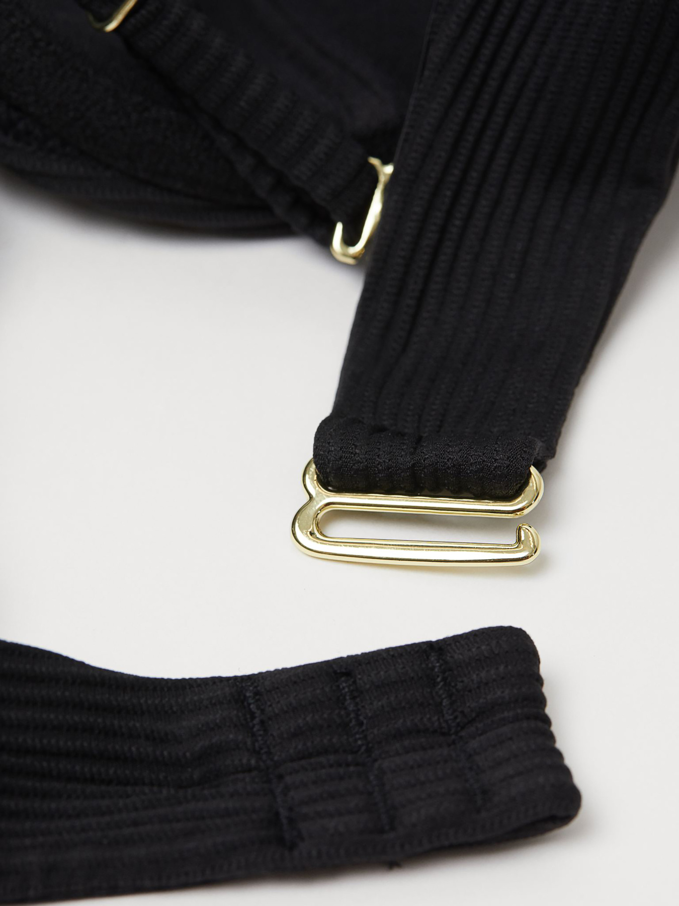 Верх купальника H&M модель 46068 Фото