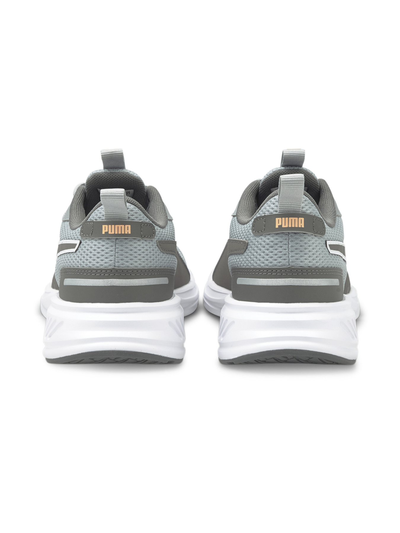 Кросівки для бігу PUMA Scorch Runner модель 194459 Фото