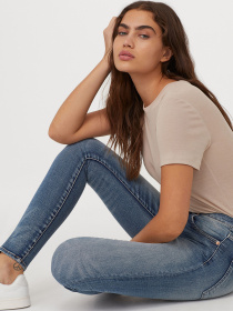 Завужені джинси H&M модель 10039637 Фото