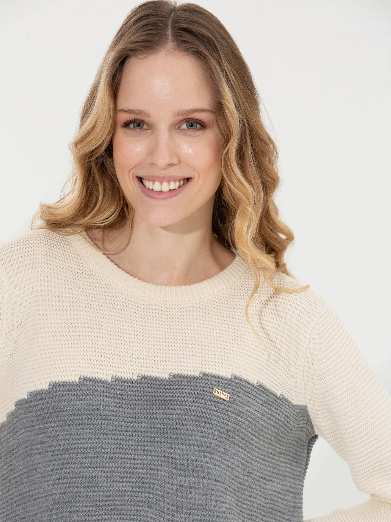 Свитер US Polo модель G082GL0TK.000.1430130.VR071 Фото