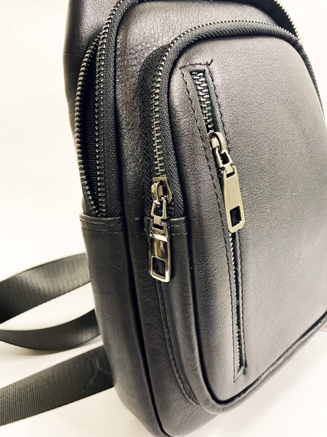 Мессенджер Legessy модель V185 Фото