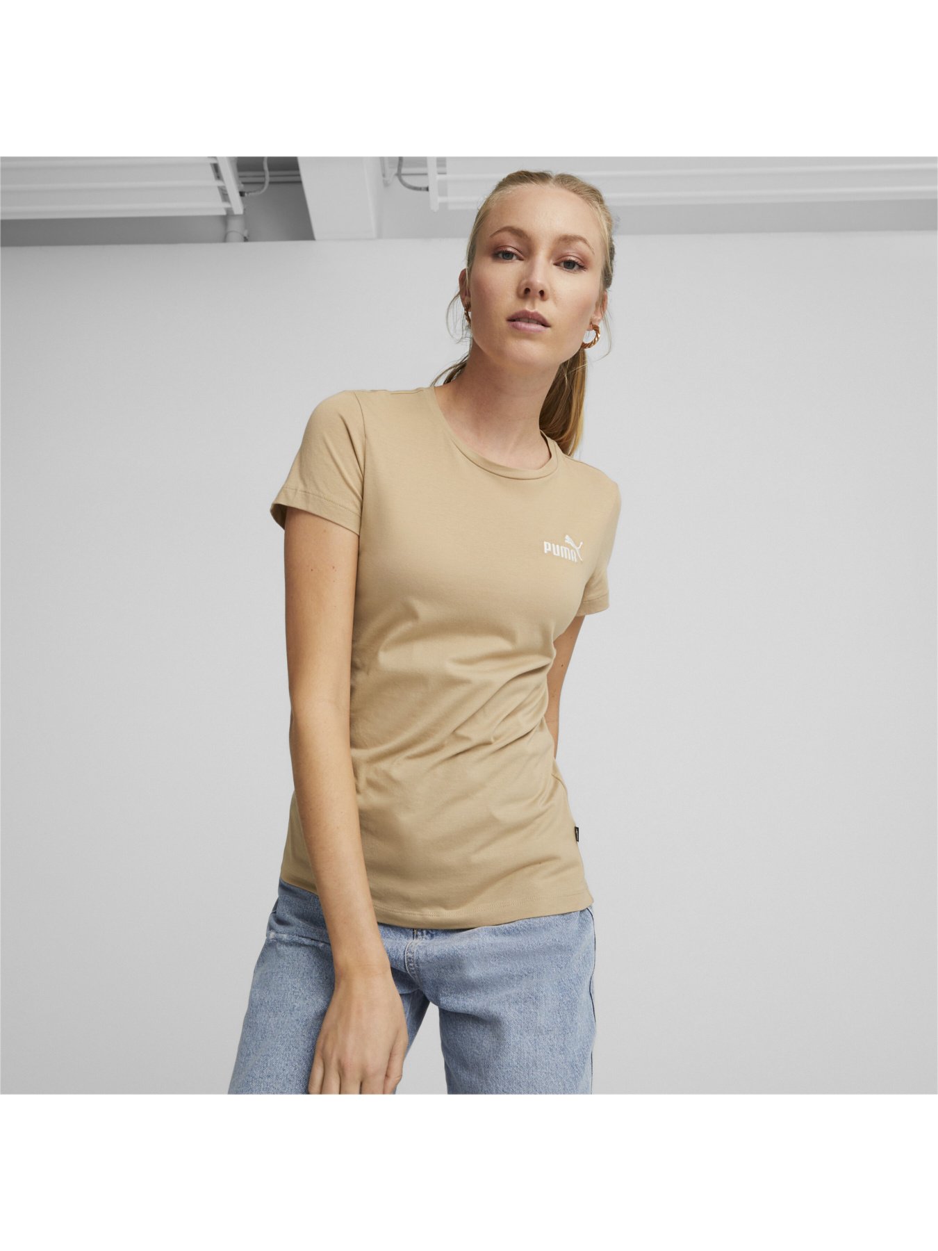 Футболка PUMA ESS+ Embroidery Tee модель 848331 Фото