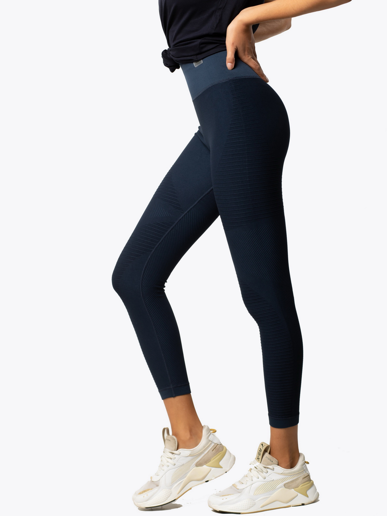 AVECS модель 30364-23-AV Фото