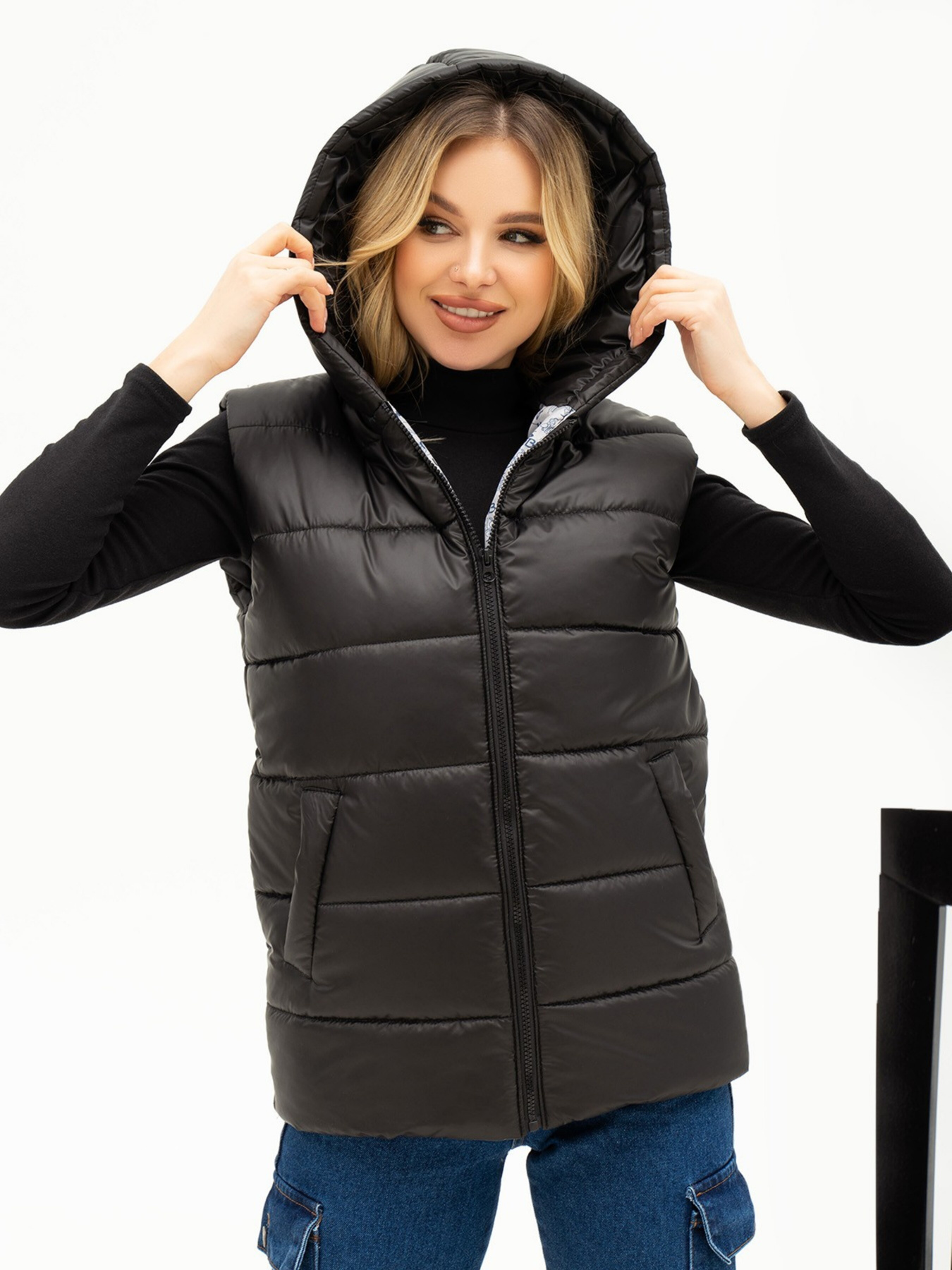 Утеплений жилет ISSA Plus модель SA-442_black Утеплений жилет ISSA Plus модель SA-442_black Фото