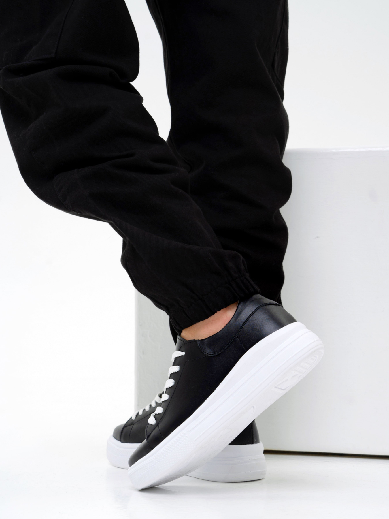 Кеды низкие ISSA Plus модель OB2-182_black Фото