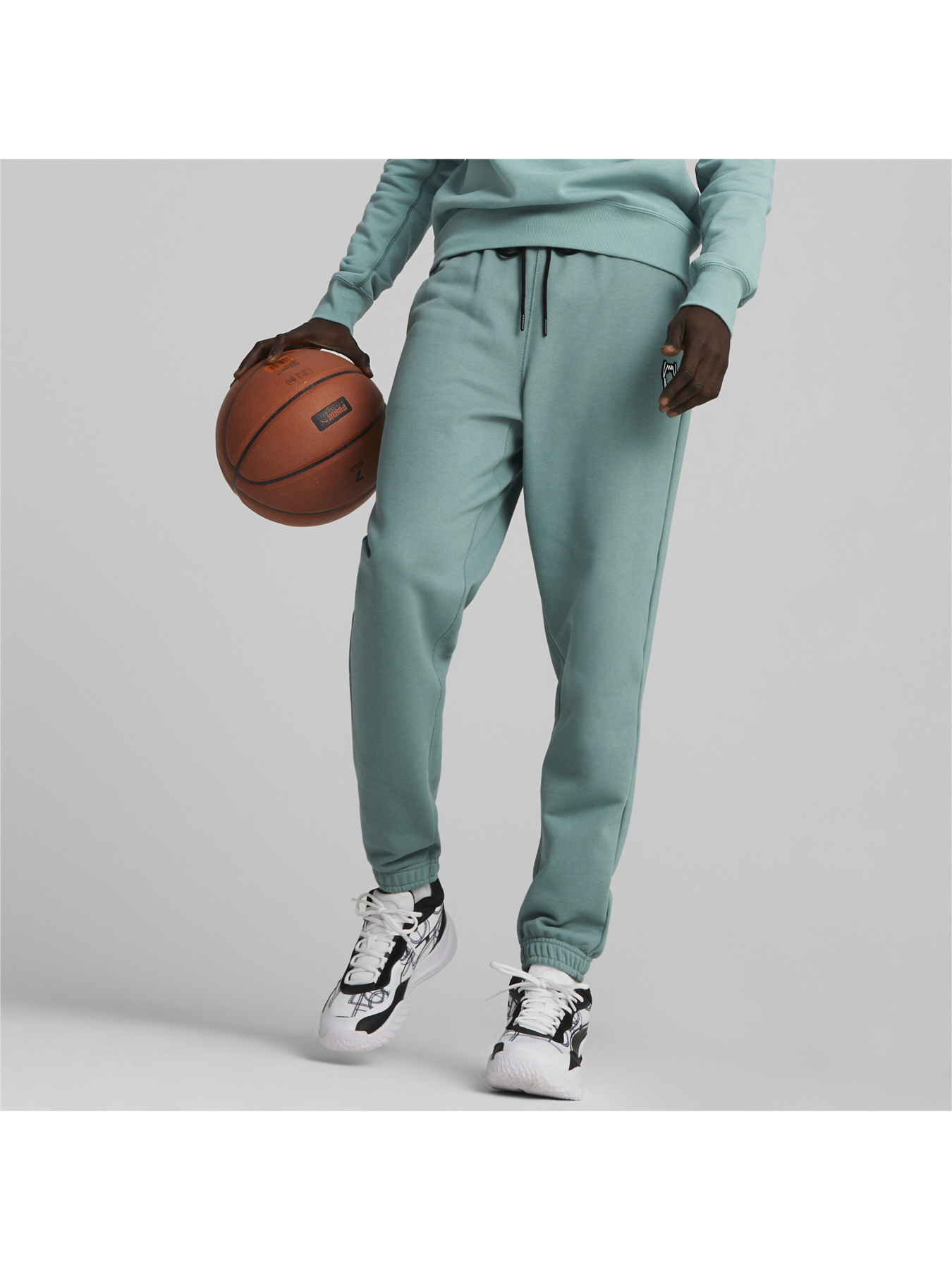 Штани спортивні PUMA Pivot Pant EMB модель 533251 Фото