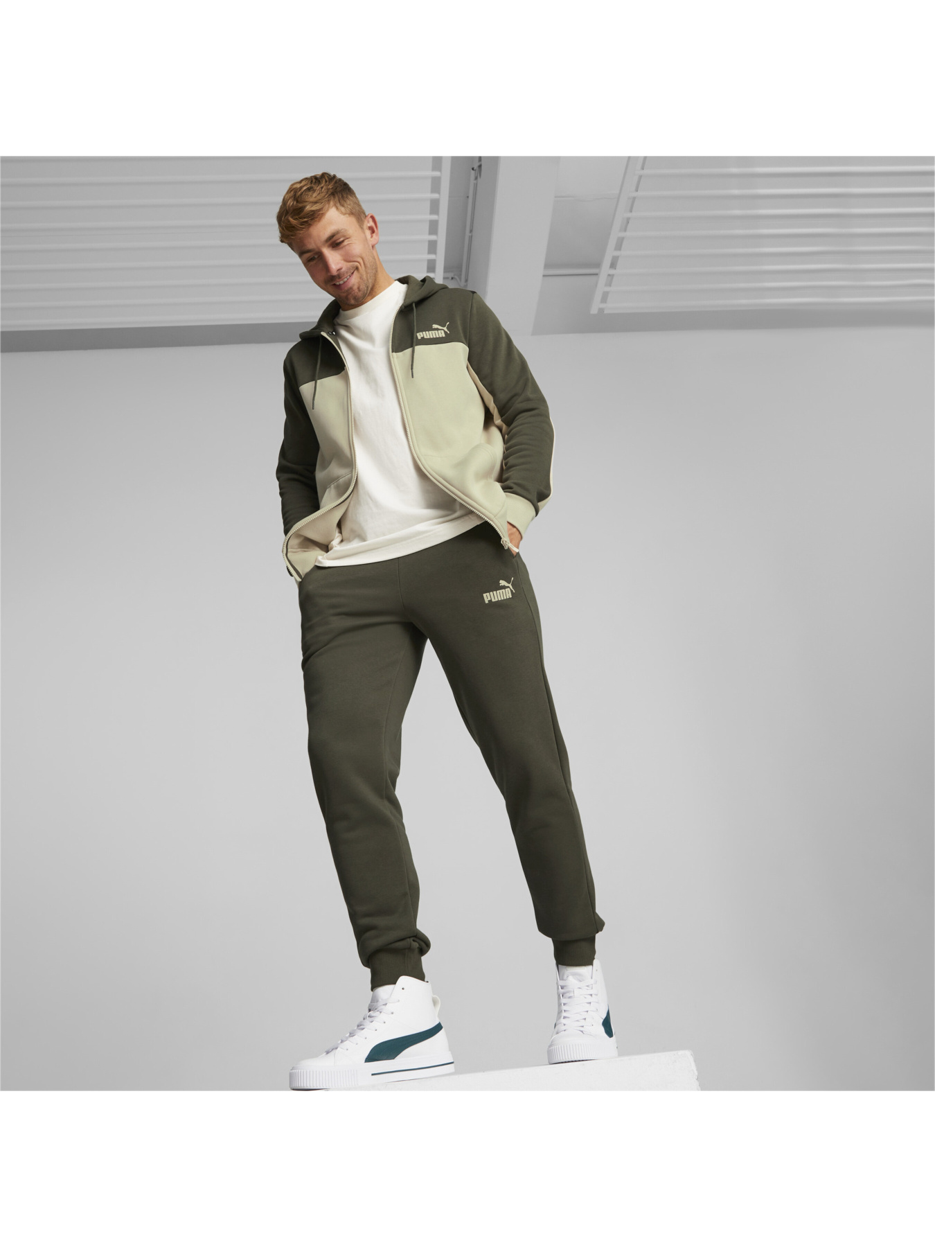 Спортивный костюм PUMA модель 670037 Фото