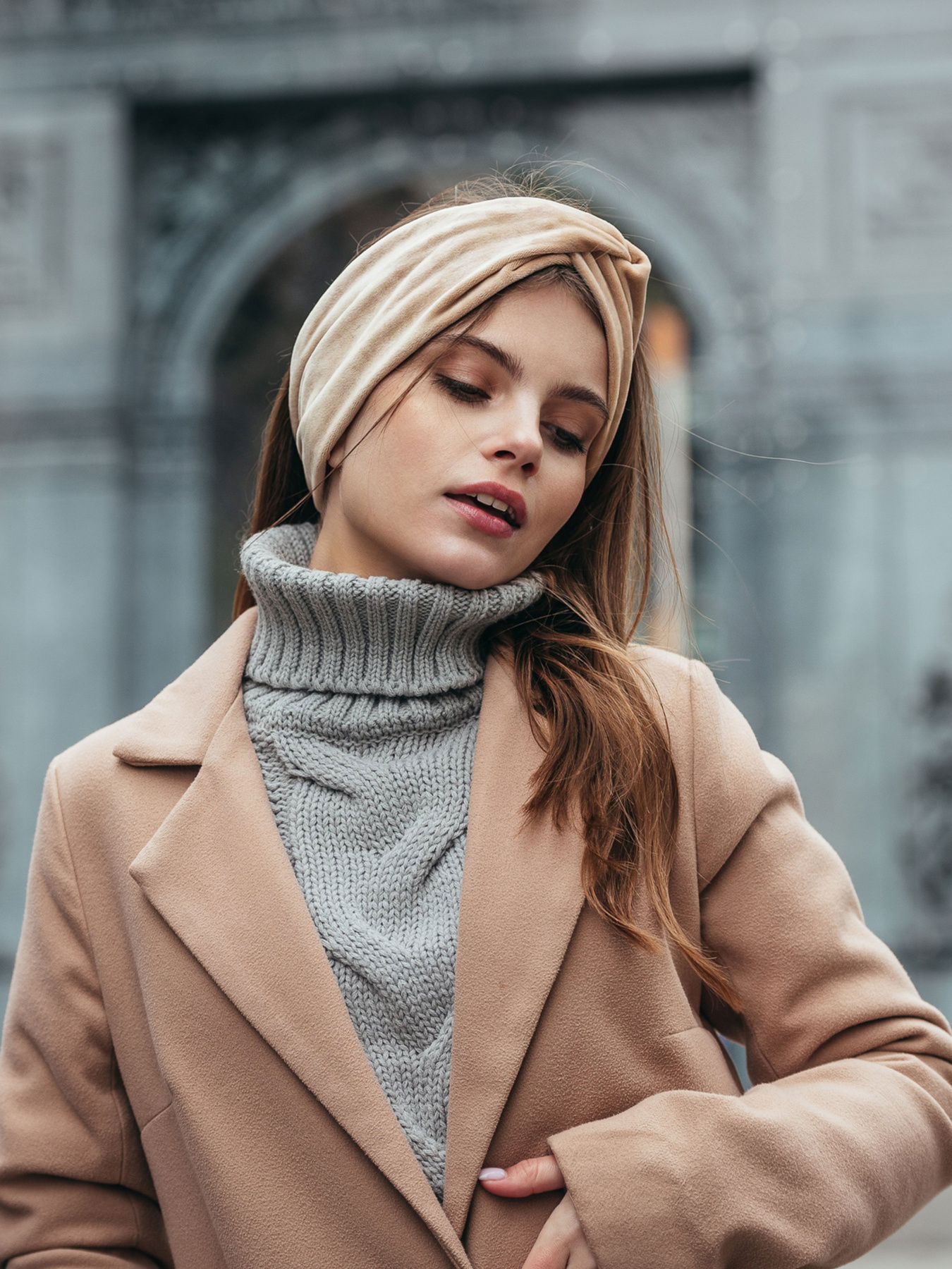 Бежева оксамитова пов'язка для волосся MyScarf модель mp196162 Фото