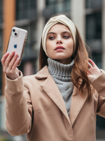 Бежева оксамитова пов'язка для волосся MyScarf модель mp196162 Фото