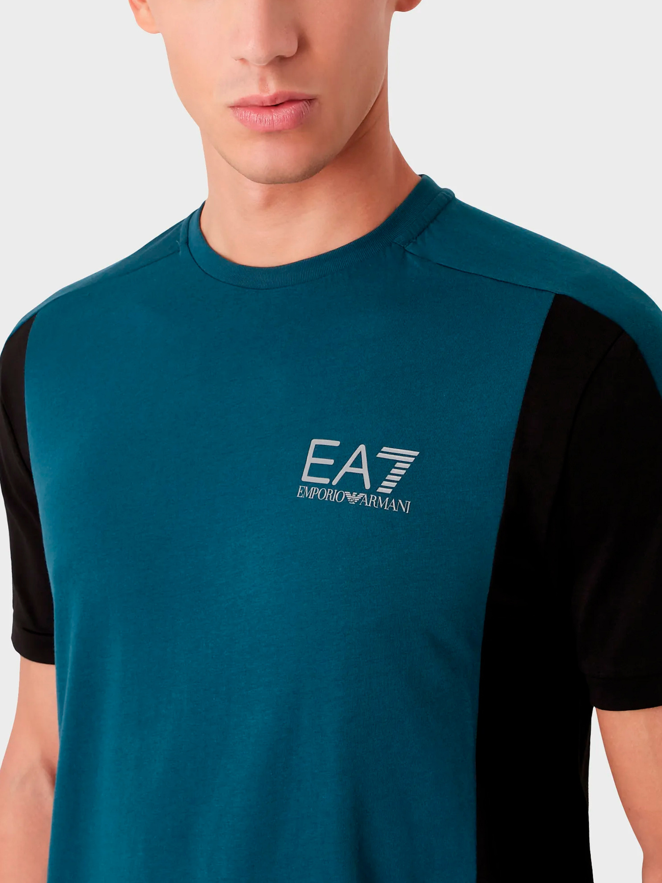 Футболки и поло EA7 модель 6LPT08-PJ02Z-1857 Фото