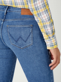 Джинсы Wrangler модель W28K4736Y_32 Фото