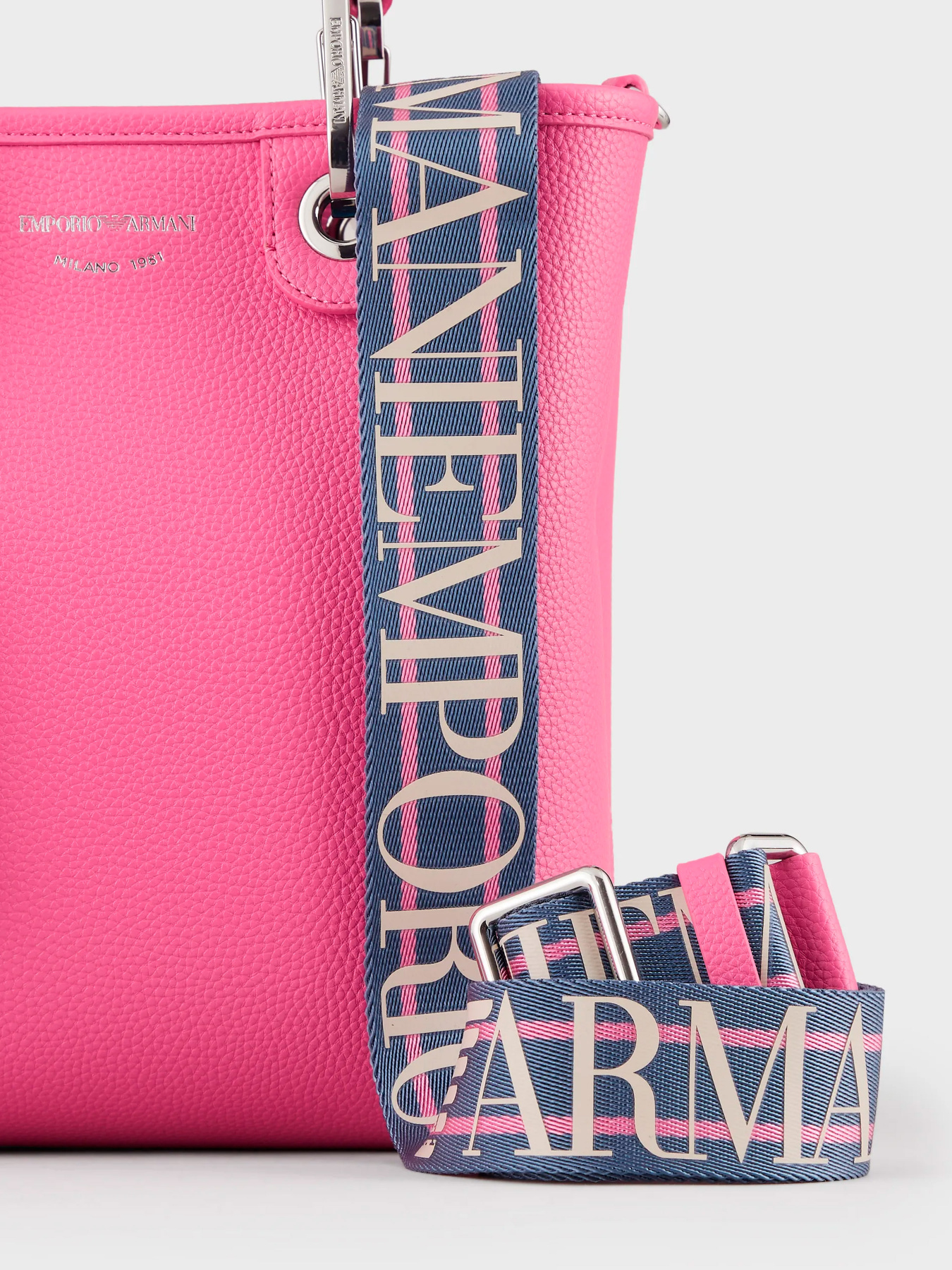 Сумки Emporio Armani модель Y3D255-YFO5E-88308 Фото