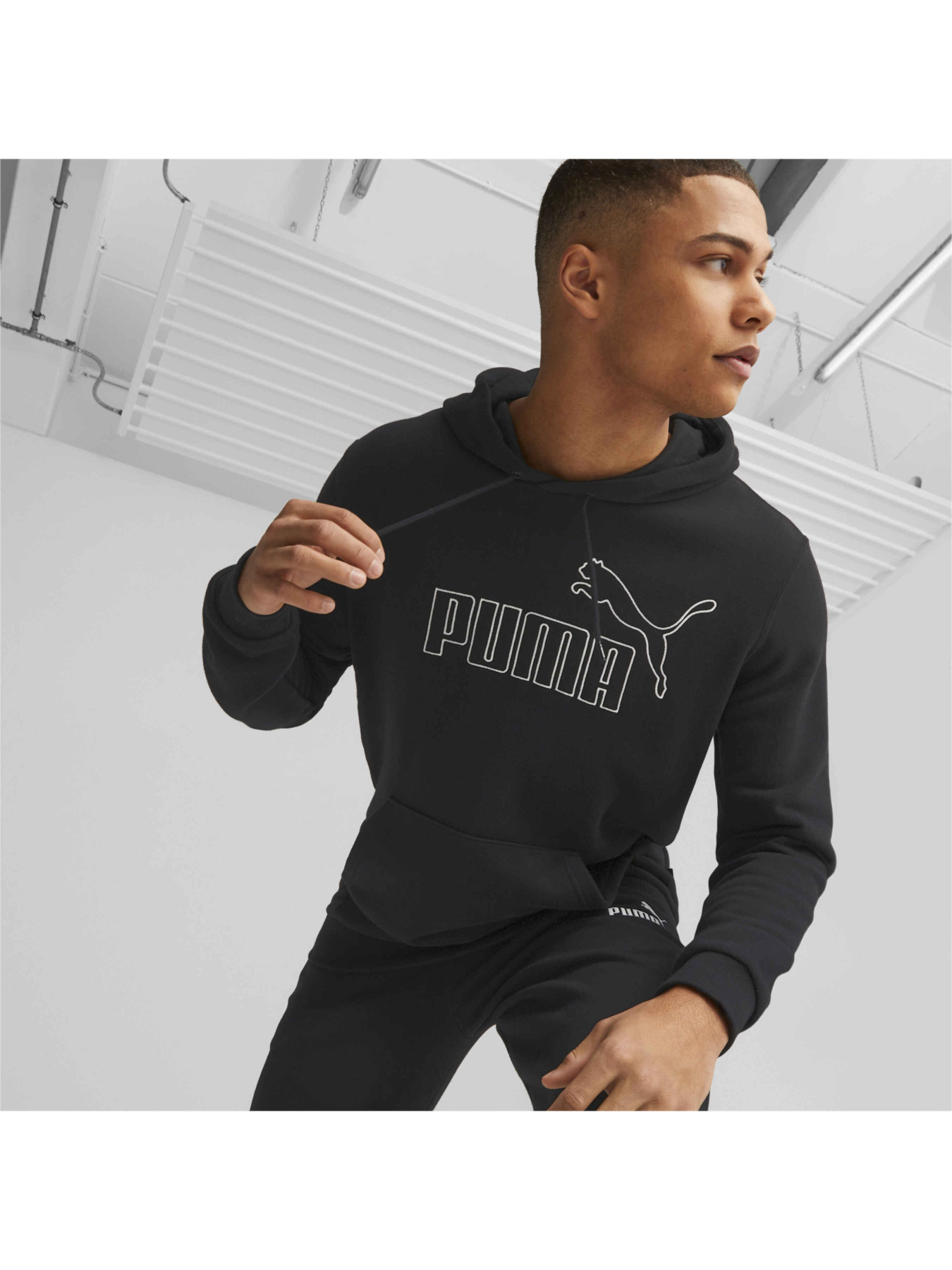 Світшот PUMA Ess Elevated Hoodie модель 673387 Фото