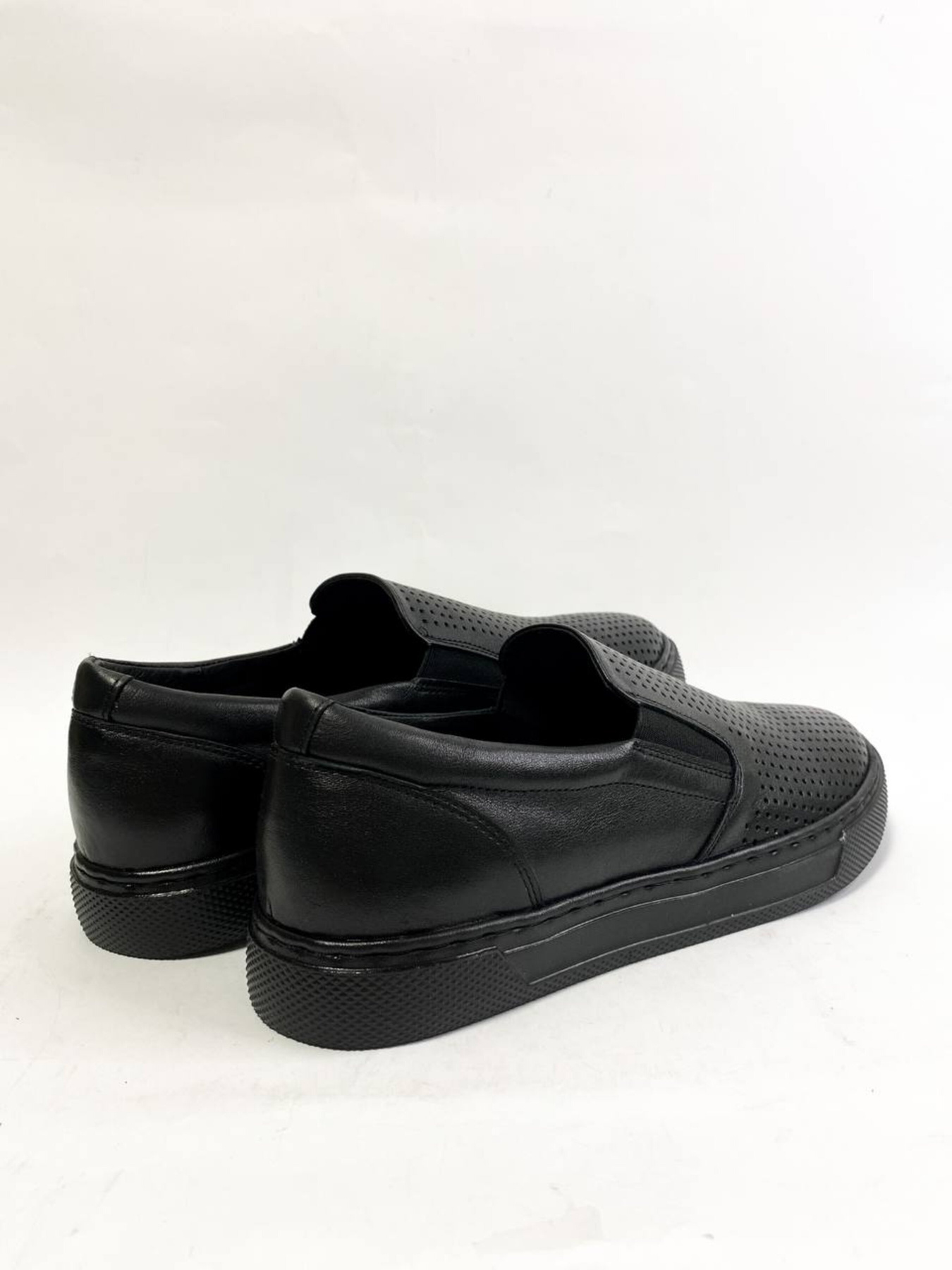 Слипоны Legessy модель CROSBY Фото