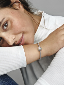 Класичні PANDORA модель 792577C00 Фото