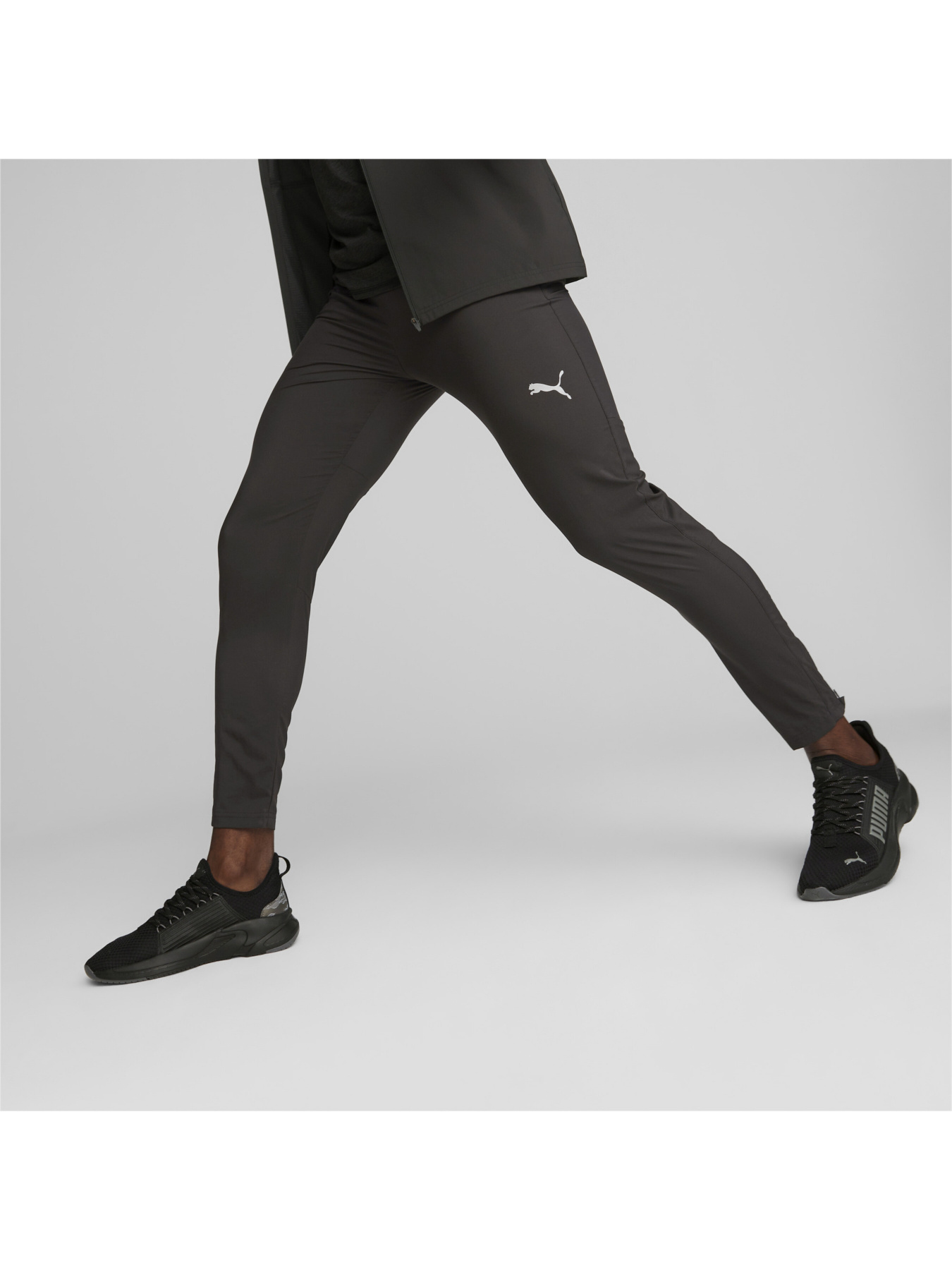 Брюки PUMA Run Favorite Tapered Pant M модель 523162 Фото