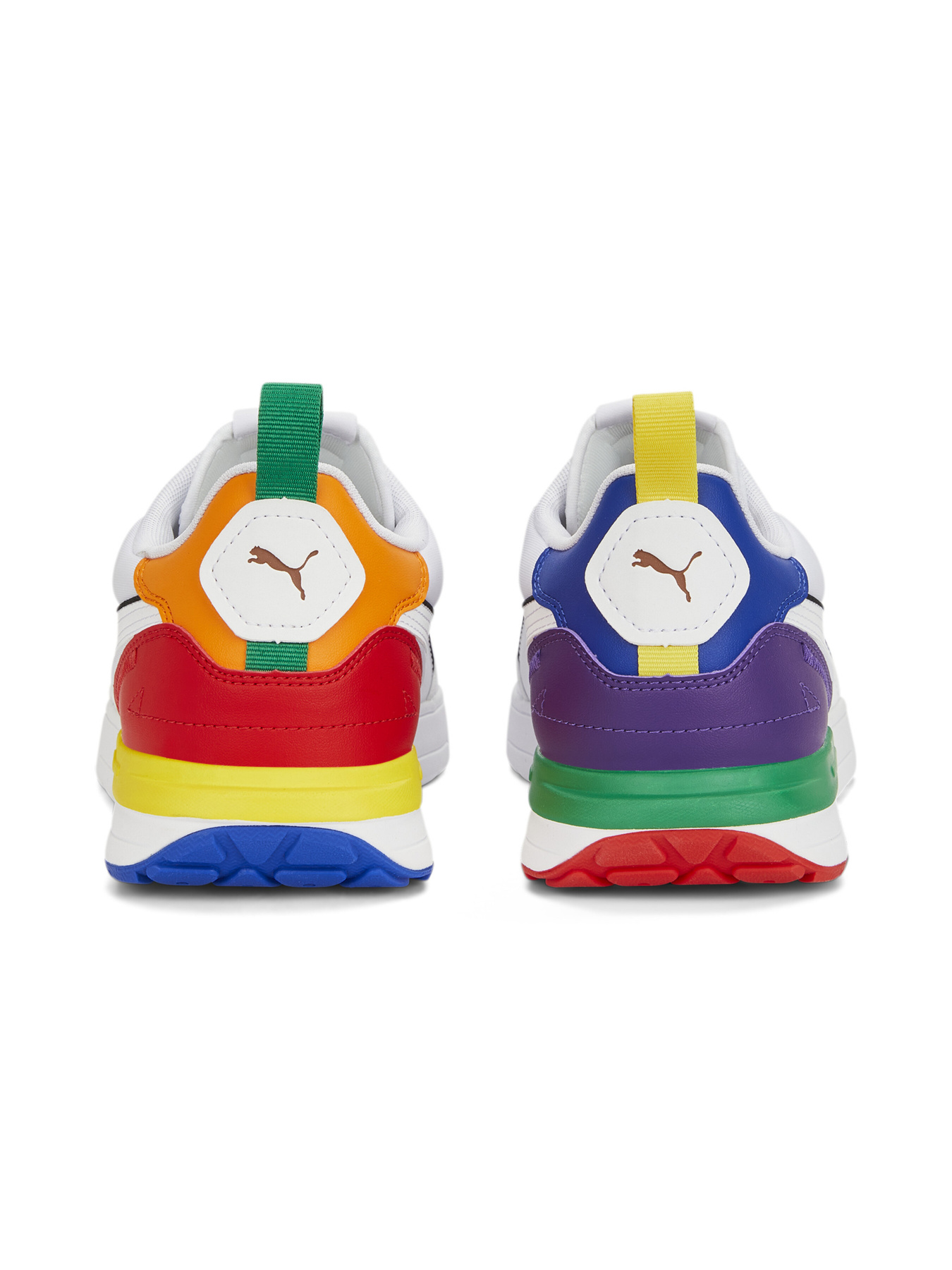 Кросівки повсякденні PUMA R22 Lil модель 389594 Фото